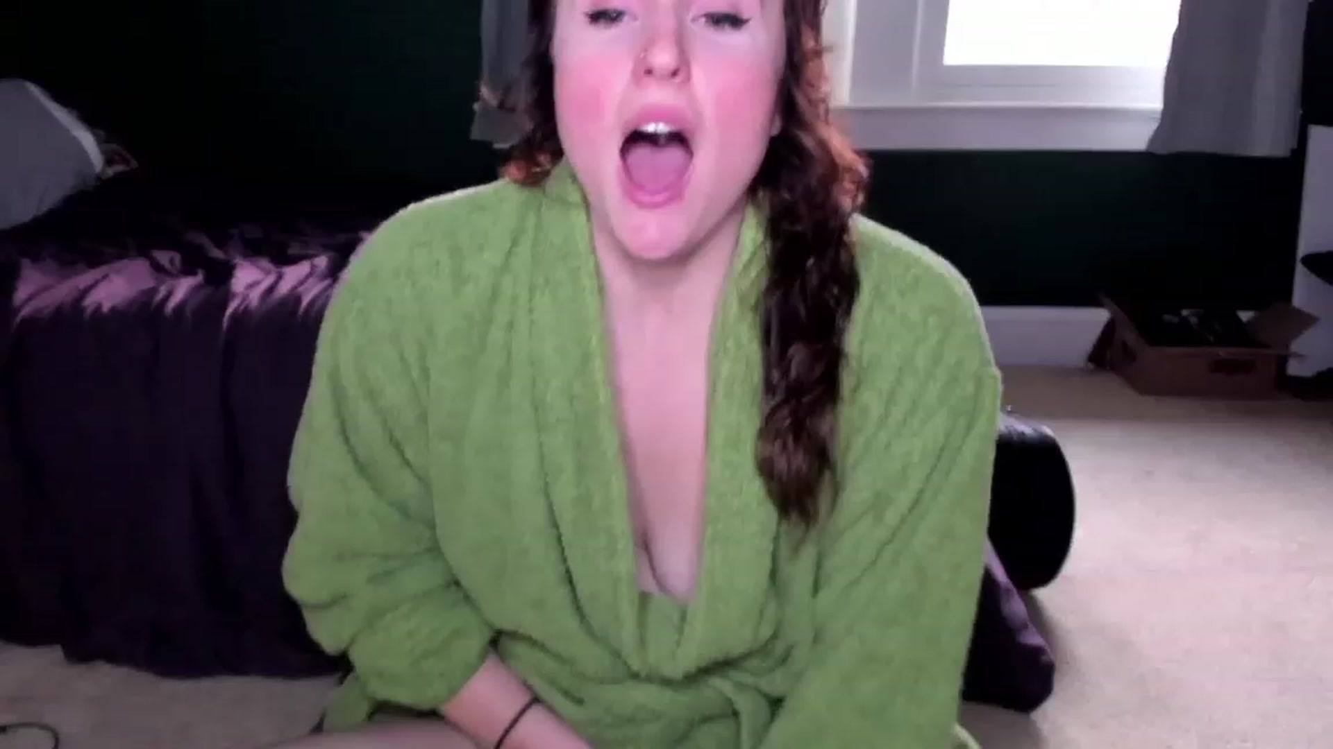 Gallery image thumbnail from QueenMaery's myfreecams stream on, 12/13/2022, 24:16 image 4 of 20