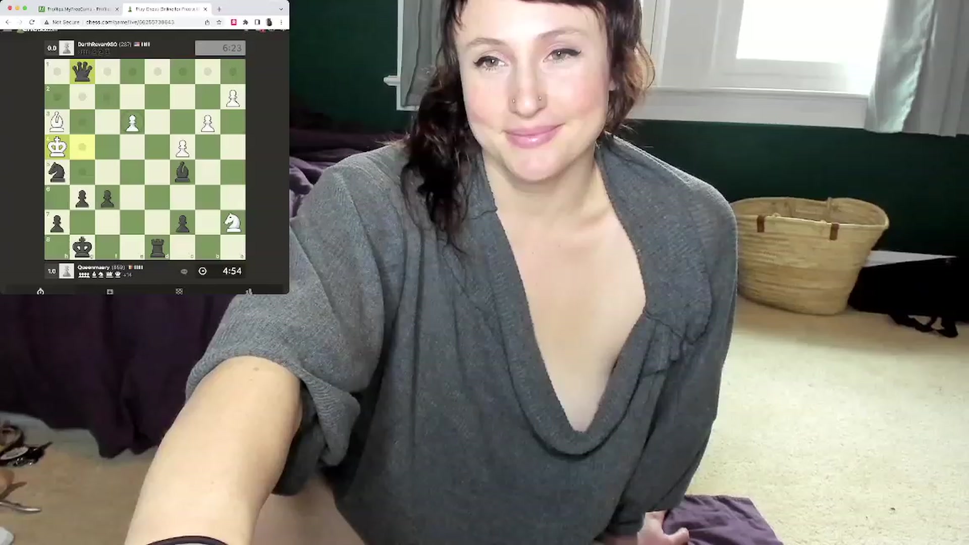 Gallery image thumbnail from QueenMaery's myfreecams stream on, 12/31/2022, 20:40 image 7 of 20