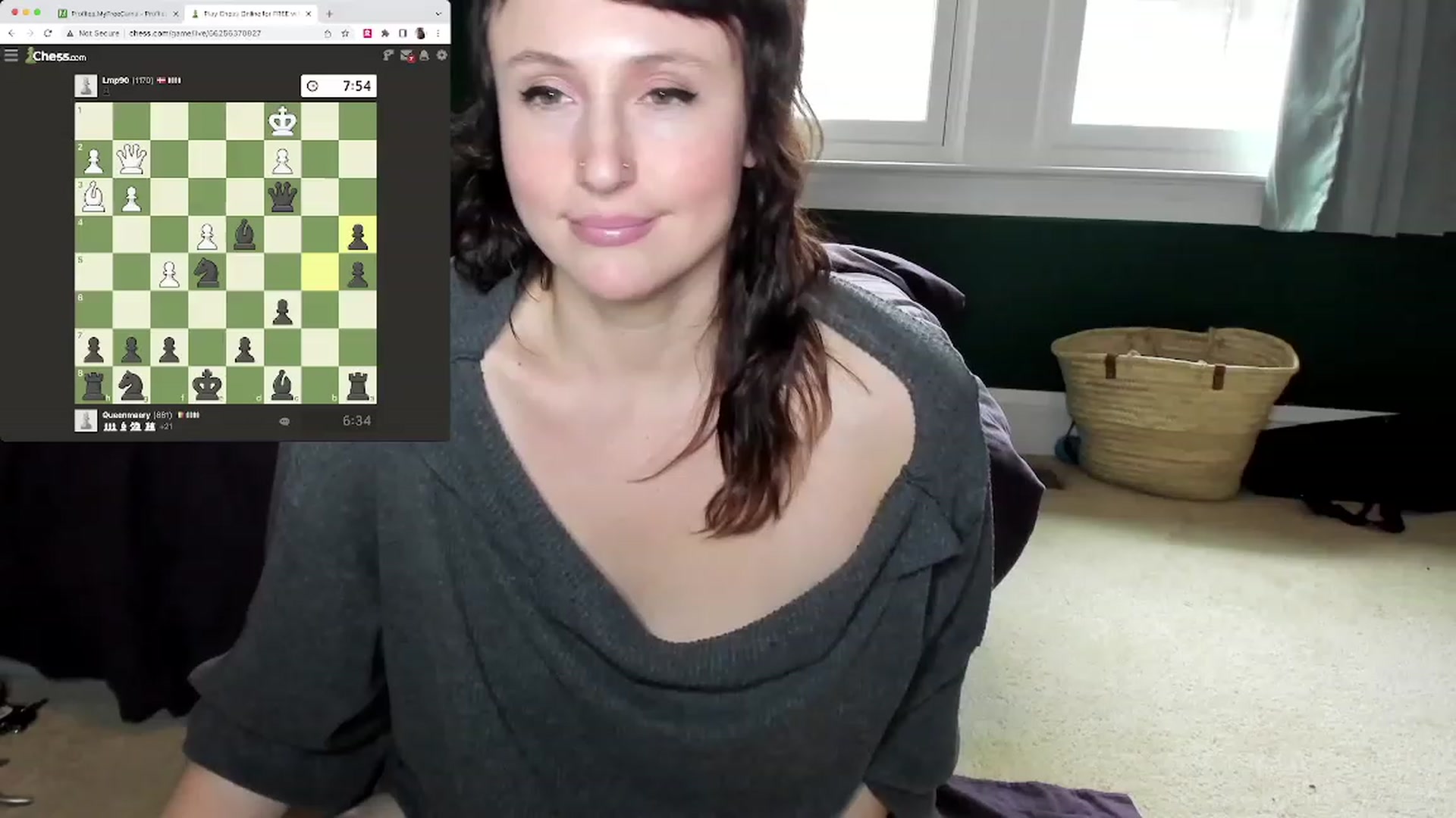 Gallery image thumbnail from QueenMaery's myfreecams stream on, 12/31/2022, 20:40 image 11 of 20
