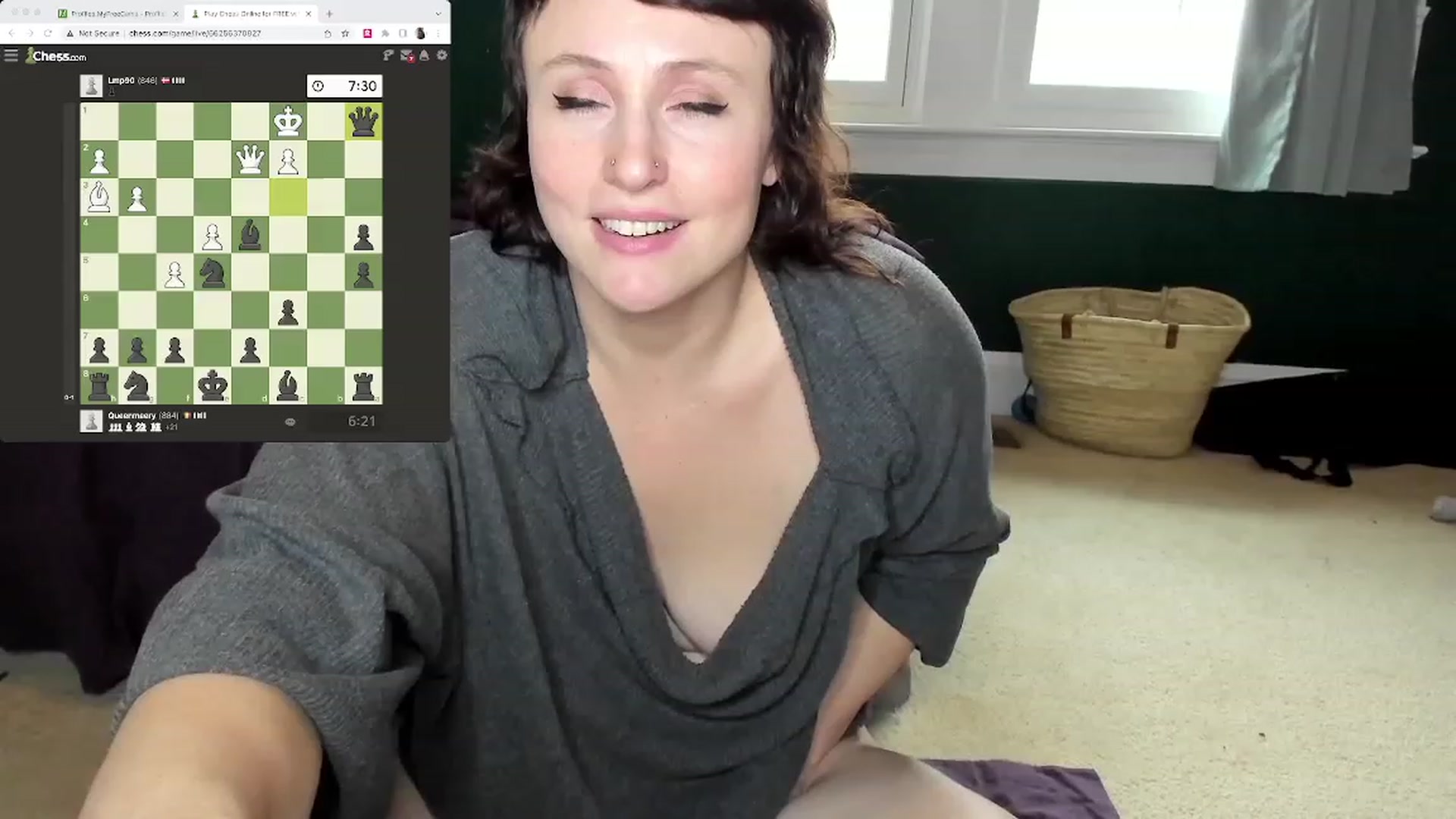 Gallery image thumbnail from QueenMaery's myfreecams stream on, 12/31/2022, 20:40 image 19 of 20