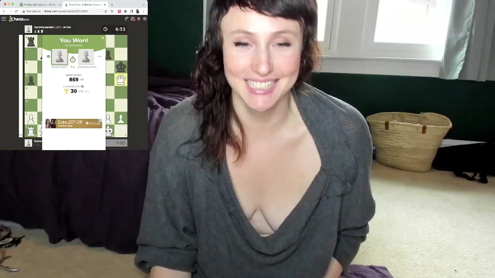 Gallery image thumbnail from QueenMaery's myfreecams stream on, 12/31/2022, 20:40 image 2 of 20