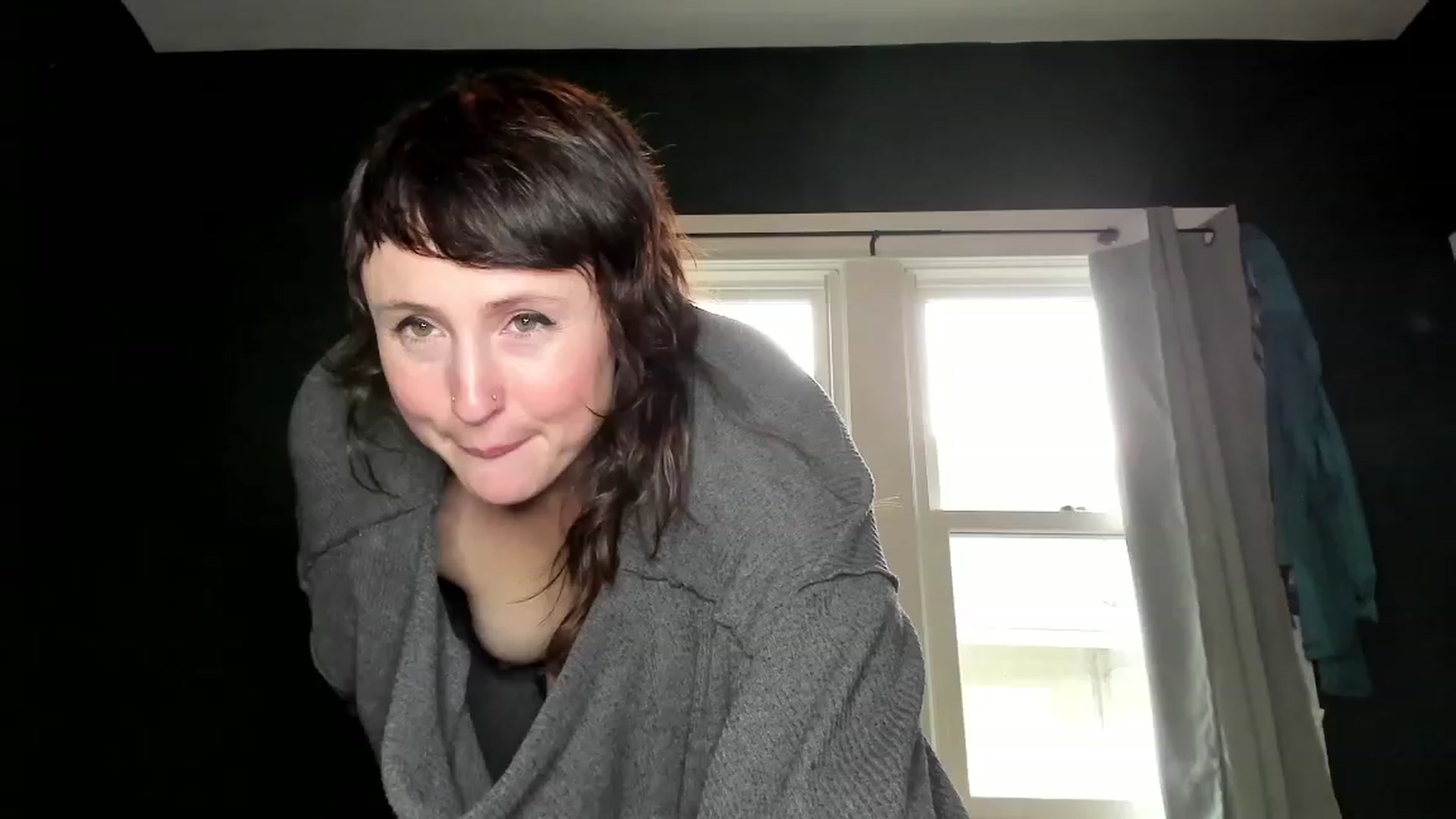 Gallery image thumbnail from QueenMaery's myfreecams stream on, 12/31/2022, 21:50 image 11 of 20