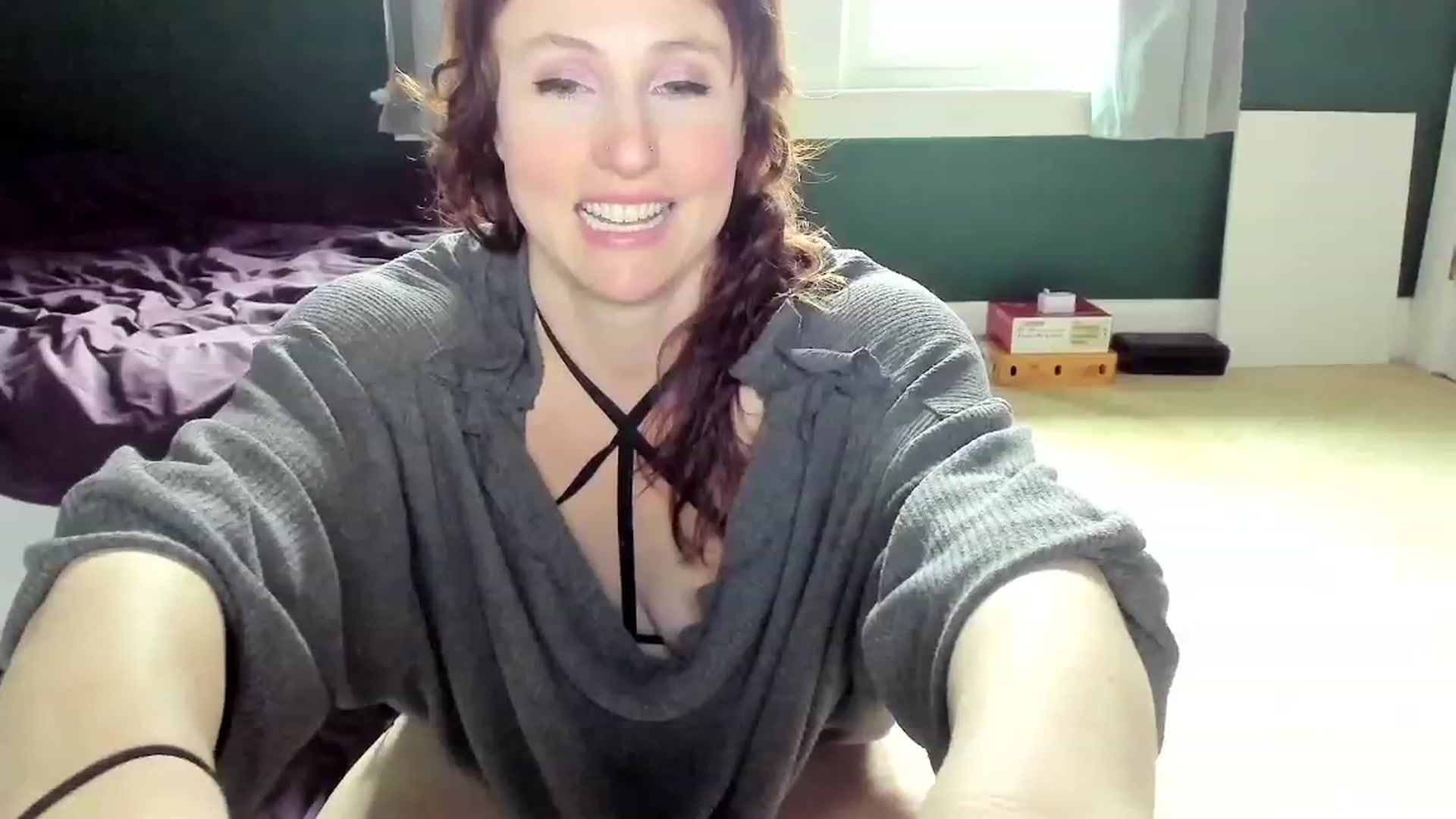 Gallery image thumbnail from QueenMaery's myfreecams stream on, 04/08/2023, 19:41 image 6 of 20