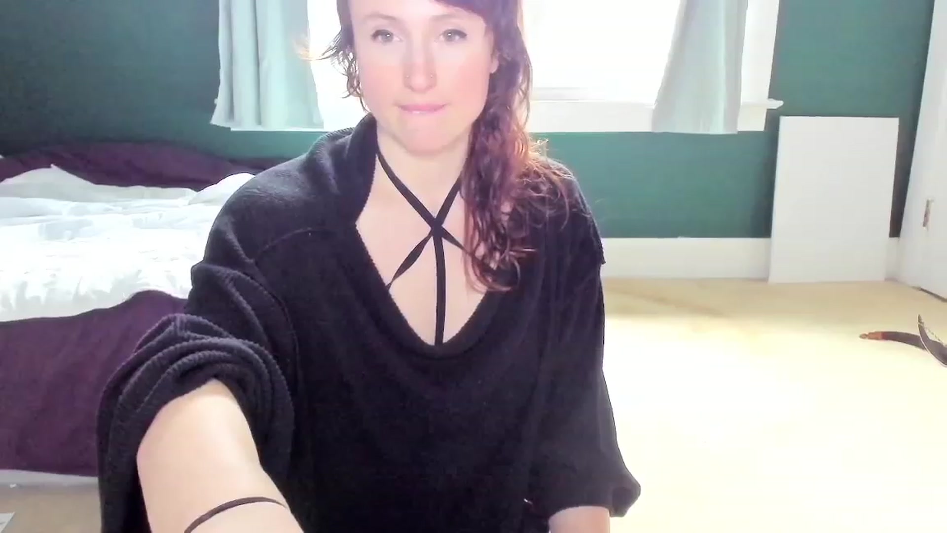 Gallery image thumbnail from QueenMaery's myfreecams stream on, 04/19/2023, 20:15 image 1 of 20