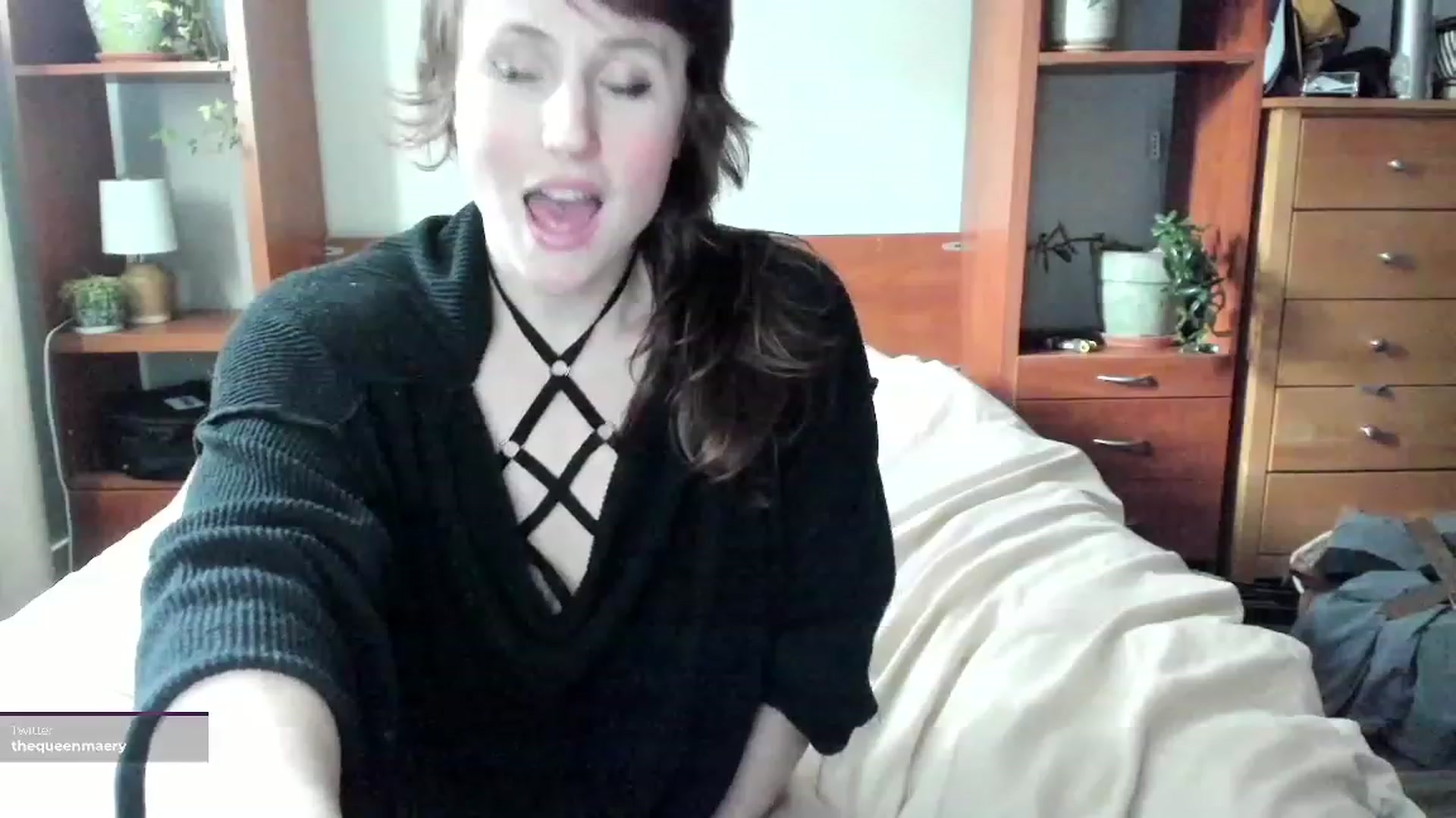 Gallery image thumbnail from QueenMaery's myfreecams stream on, 05/04/2023, 24:04 image 9 of 20