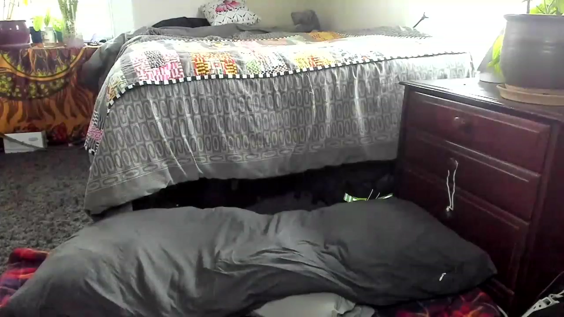 Gallery image thumbnail from QueenMaery's myfreecams stream on, 05/05/2023, 22:09 image 17 of 20