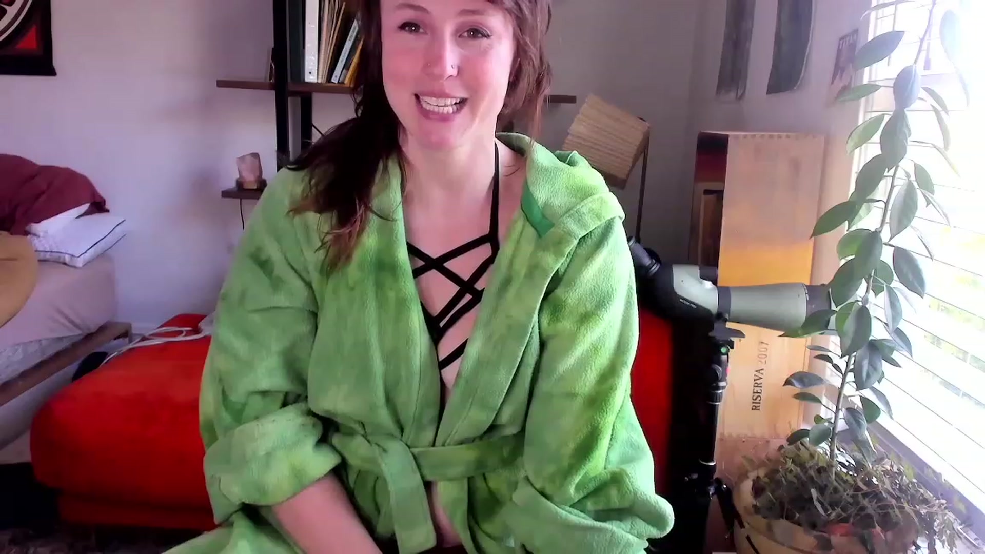 Gallery image thumbnail from QueenMaery's myfreecams stream on, 05/10/2023, 21:51 image 3 of 20