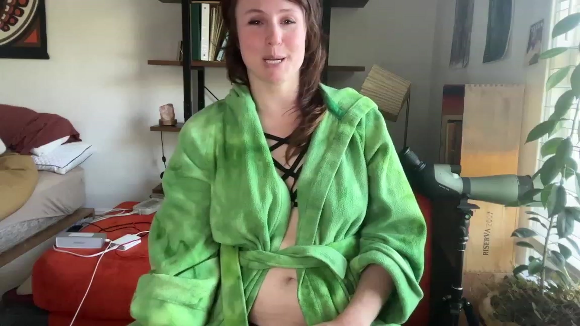 Gallery image thumbnail from QueenMaery's myfreecams stream on, 05/10/2023, 21:51 image 6 of 20