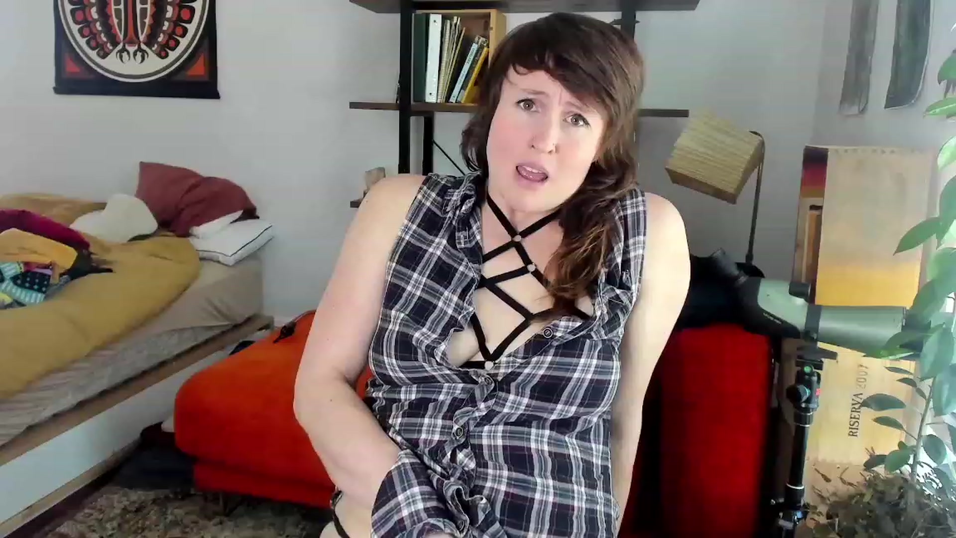 Gallery image thumbnail from QueenMaery's myfreecams stream on, 05/12/2023, 20:38 image 10 of 20