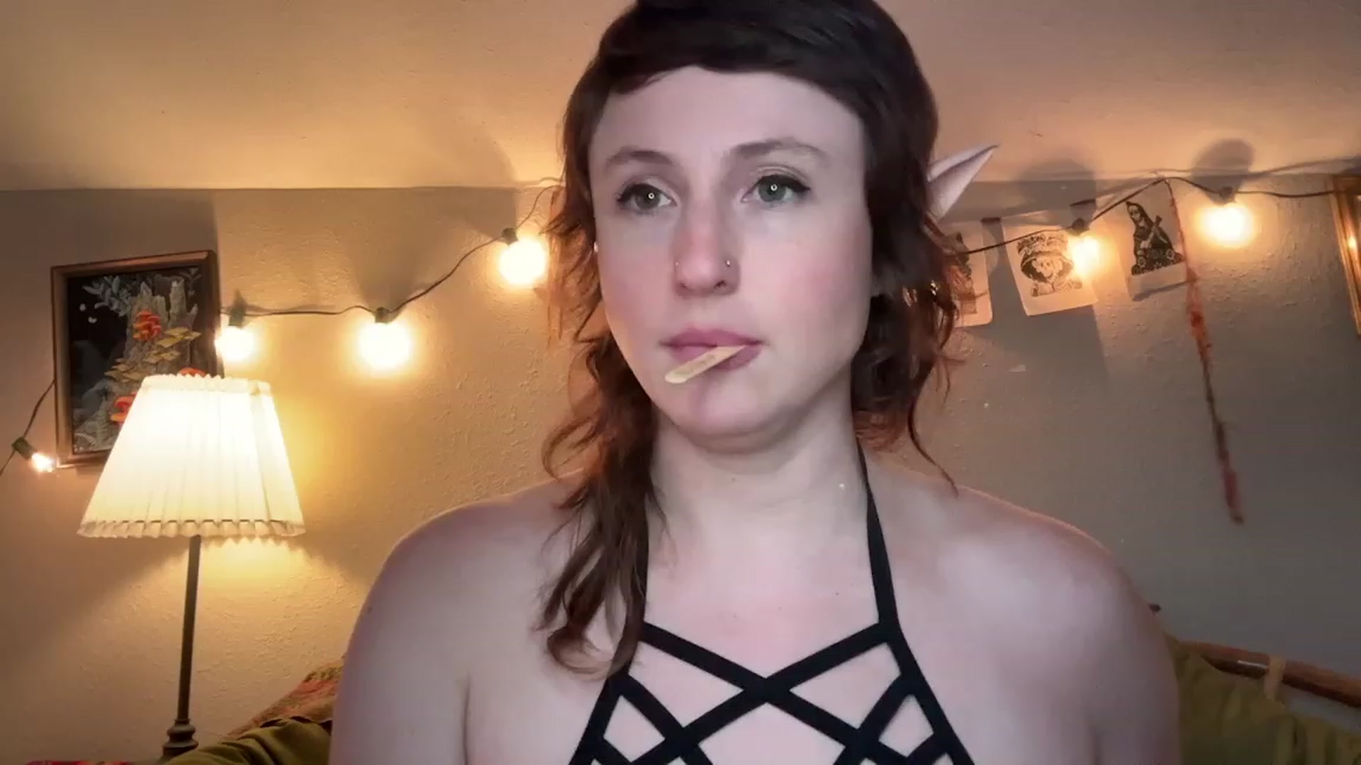 Gallery image thumbnail from QueenMaery's myfreecams stream on, 05/19/2023, 22:31 image 2 of 20