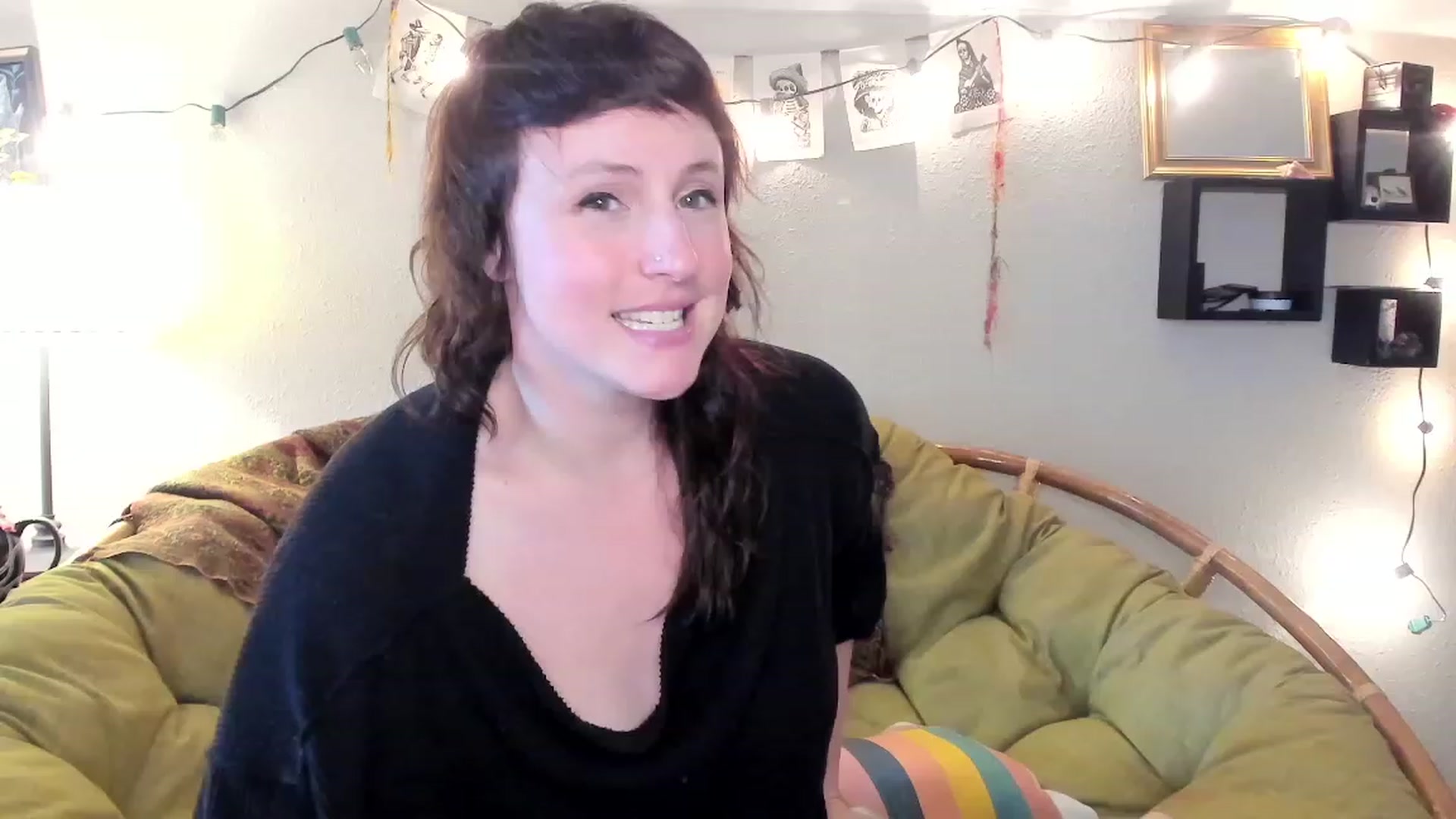 Gallery image thumbnail from QueenMaery's myfreecams stream on, 05/22/2023, 23:06 image 6 of 20