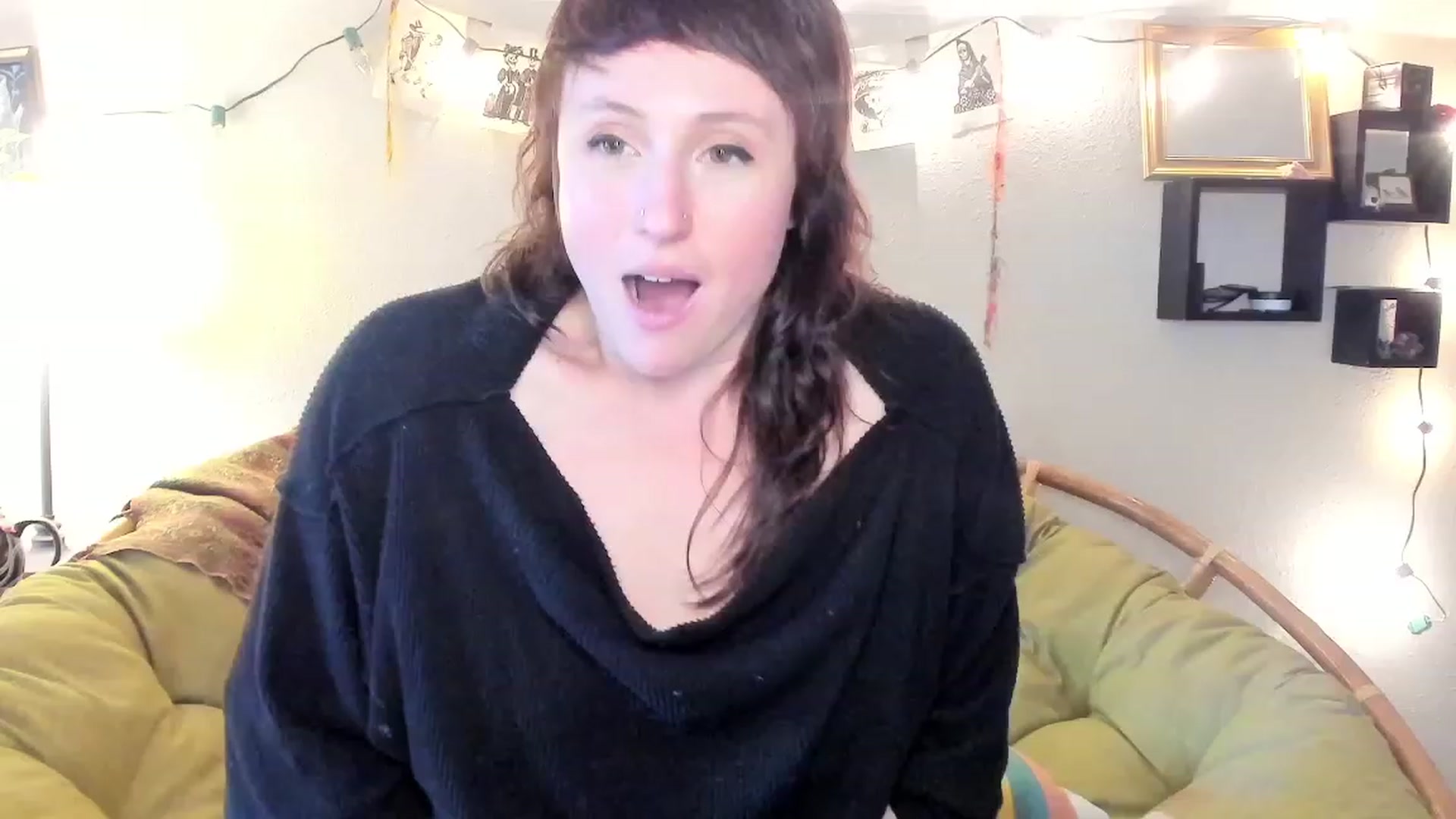 Gallery image thumbnail from QueenMaery's myfreecams stream on, 05/22/2023, 23:06 image 12 of 20