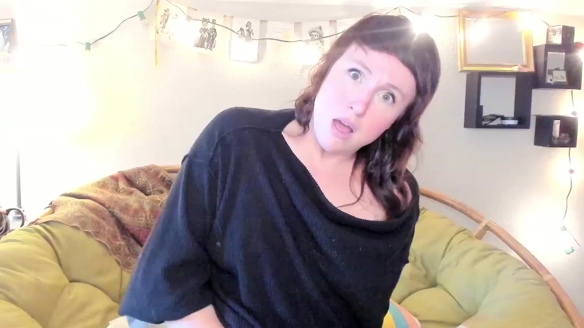 Gallery image thumbnail from QueenMaery's myfreecams stream on, 05/22/2023, 23:06 image 16 of 20