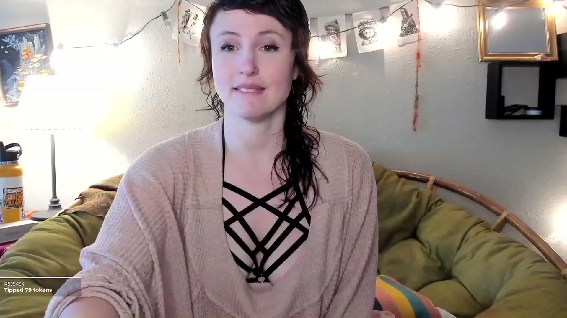 Gallery image thumbnail from QueenMaery's myfreecams stream on, 05/24/2023, 20:53 image 2 of 20