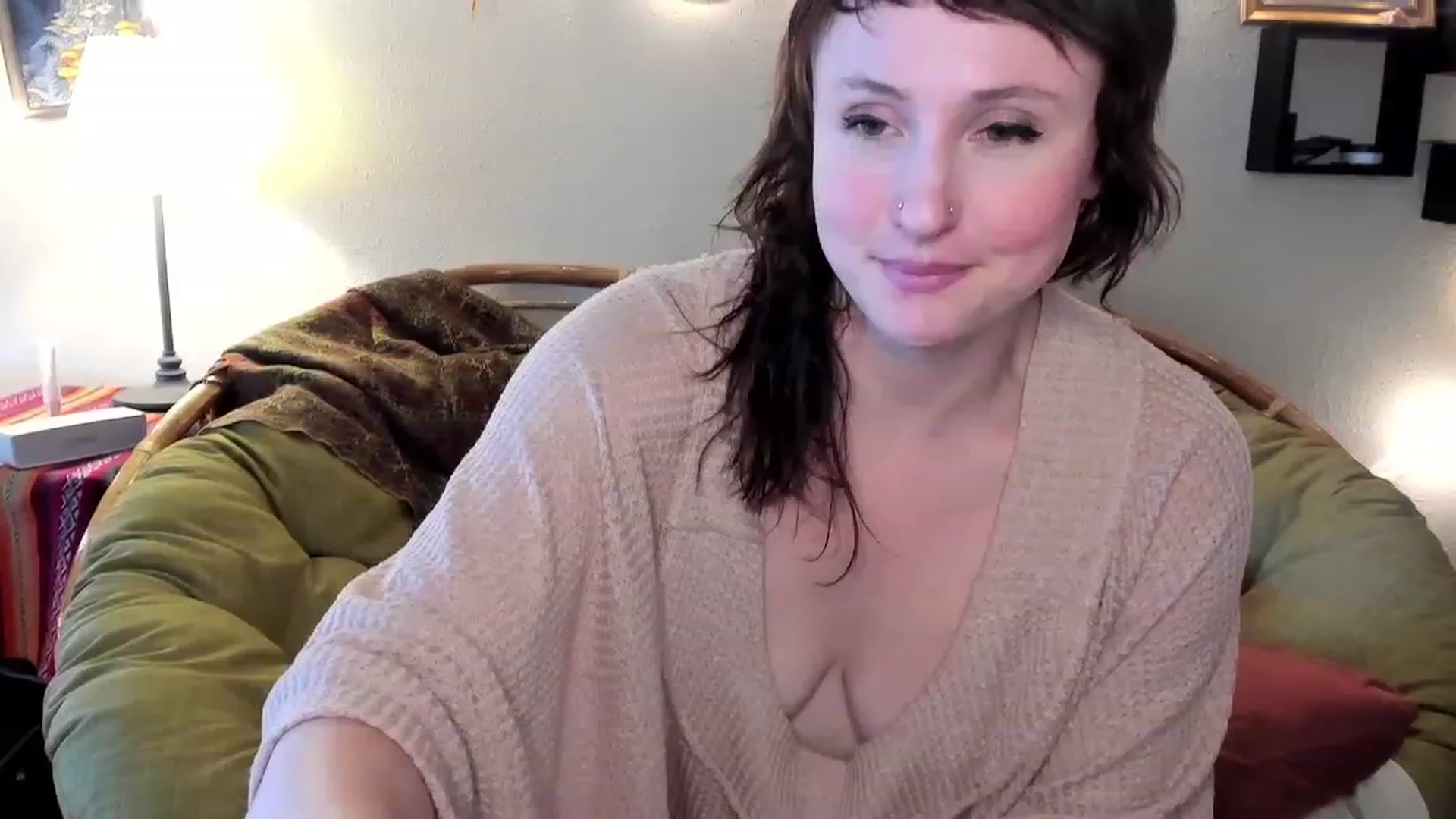 Gallery image thumbnail from QueenMaery's myfreecams stream on, 05/24/2023, 21:15 image 1 of 20