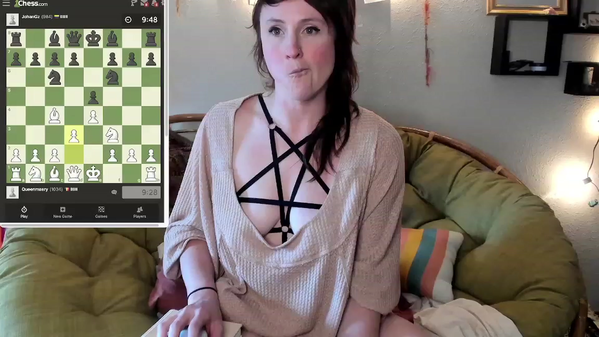 Gallery image thumbnail from QueenMaery's myfreecams stream on, 05/31/2023, 23:22 image 10 of 20