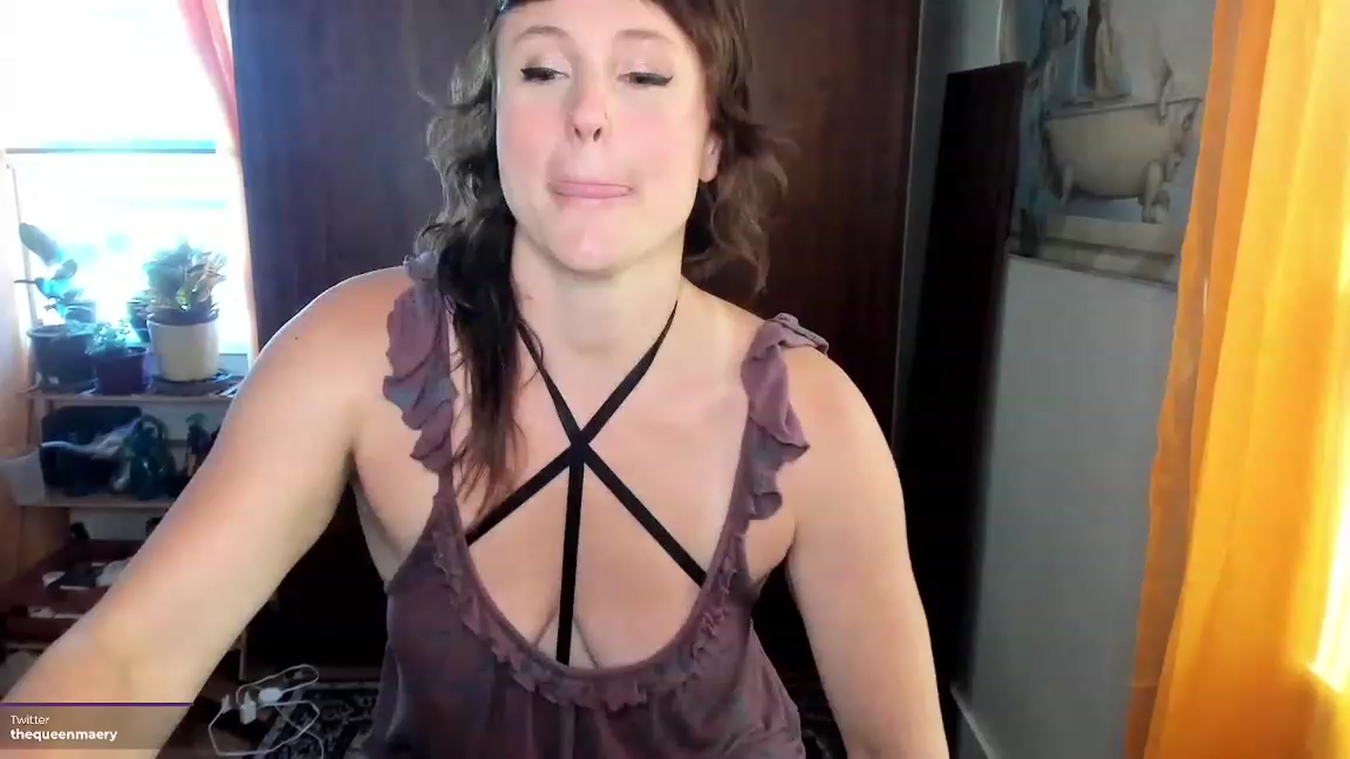 Gallery image thumbnail from QueenMaery's myfreecams stream on, 07/27/2023, 23:58 image 18 of 20