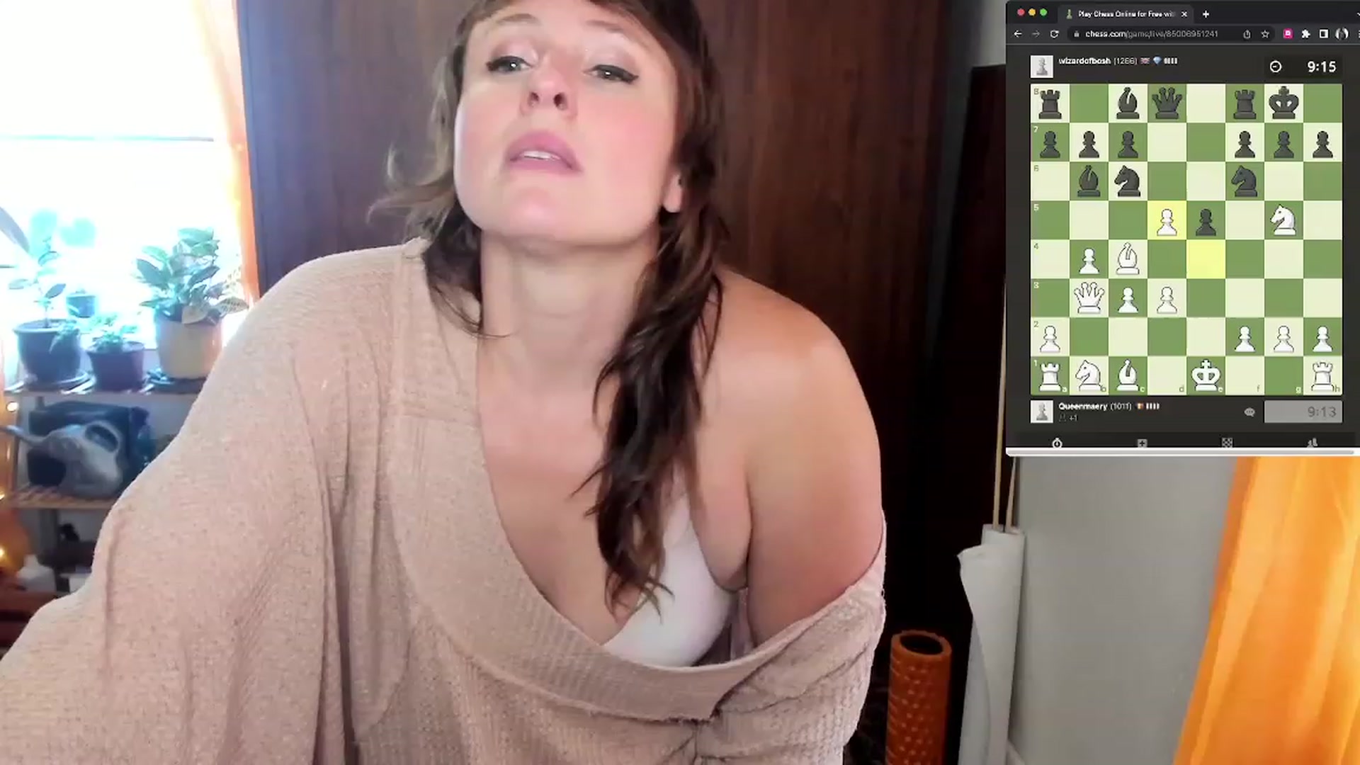 Gallery image thumbnail from QueenMaery's myfreecams stream on, 08/05/2023, 21:14 image 8 of 20