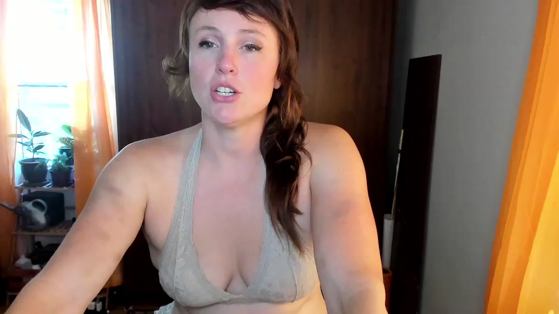 Gallery image thumbnail from QueenMaery's myfreecams stream on, 08/13/2023, 21:03 image 1 of 20