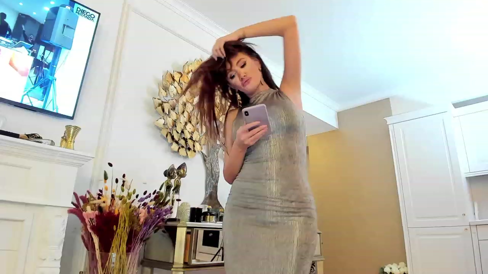 Gallery image thumbnail from QueenMar's myfreecams stream on, 12/11/2022, 19:45 image 2 of 20