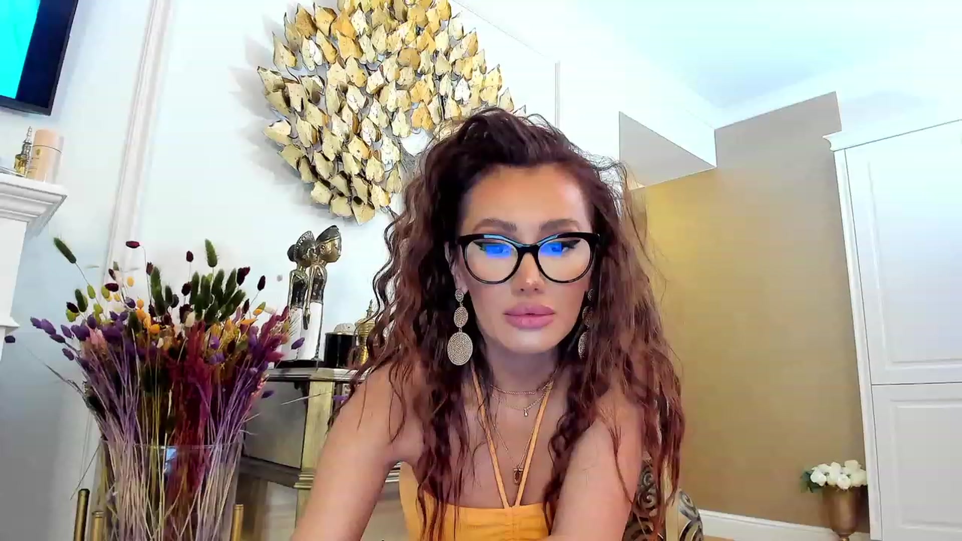 Gallery image thumbnail from QueenMar's myfreecams stream on, 02/02/2023, 20:55 image 2 of 20