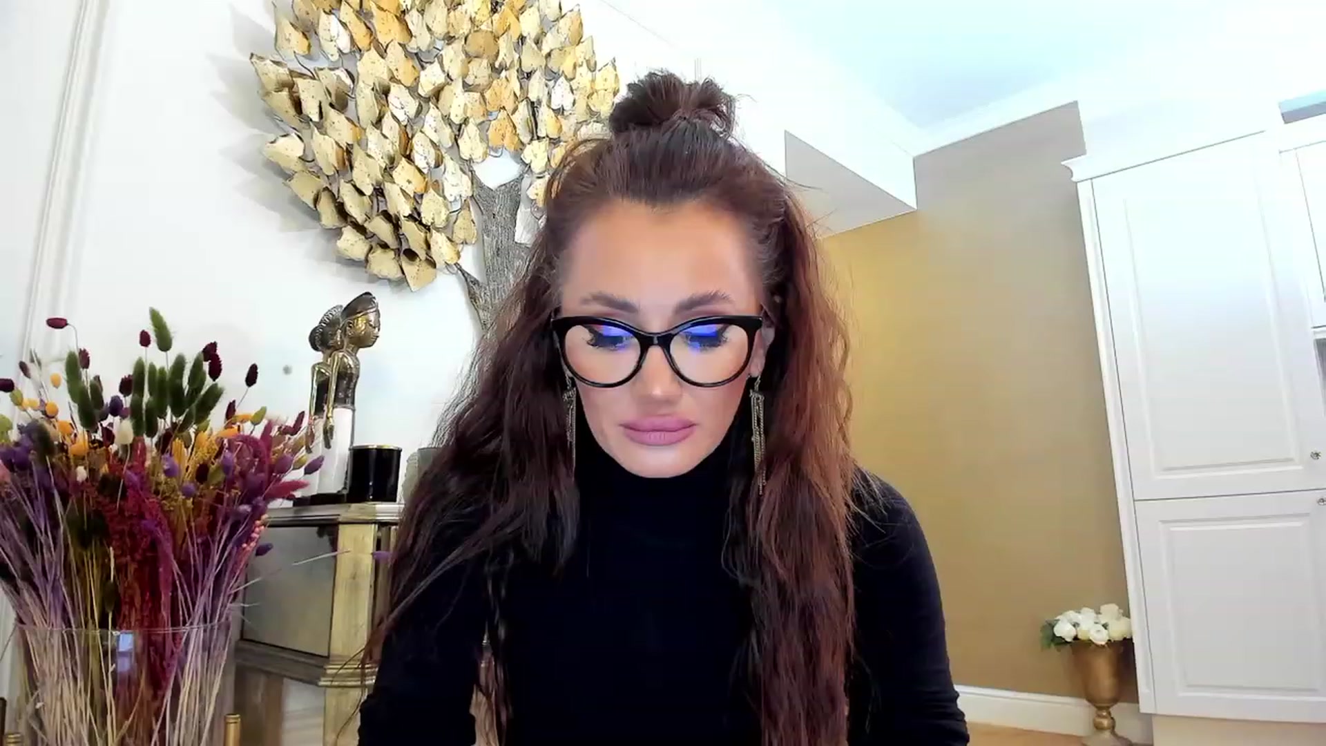 Gallery image thumbnail from QueenMar's myfreecams stream on, 04/02/2023, 18:41 image 15 of 20