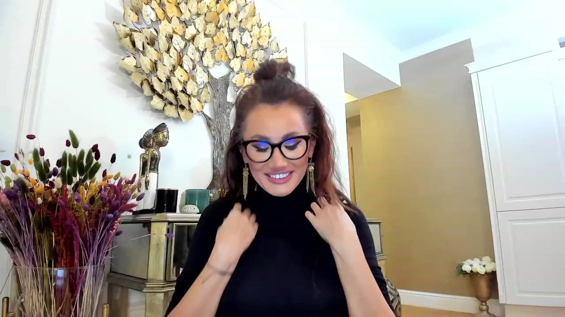 Gallery image thumbnail from QueenMar's myfreecams stream on, 04/02/2023, 18:58 image 14 of 20