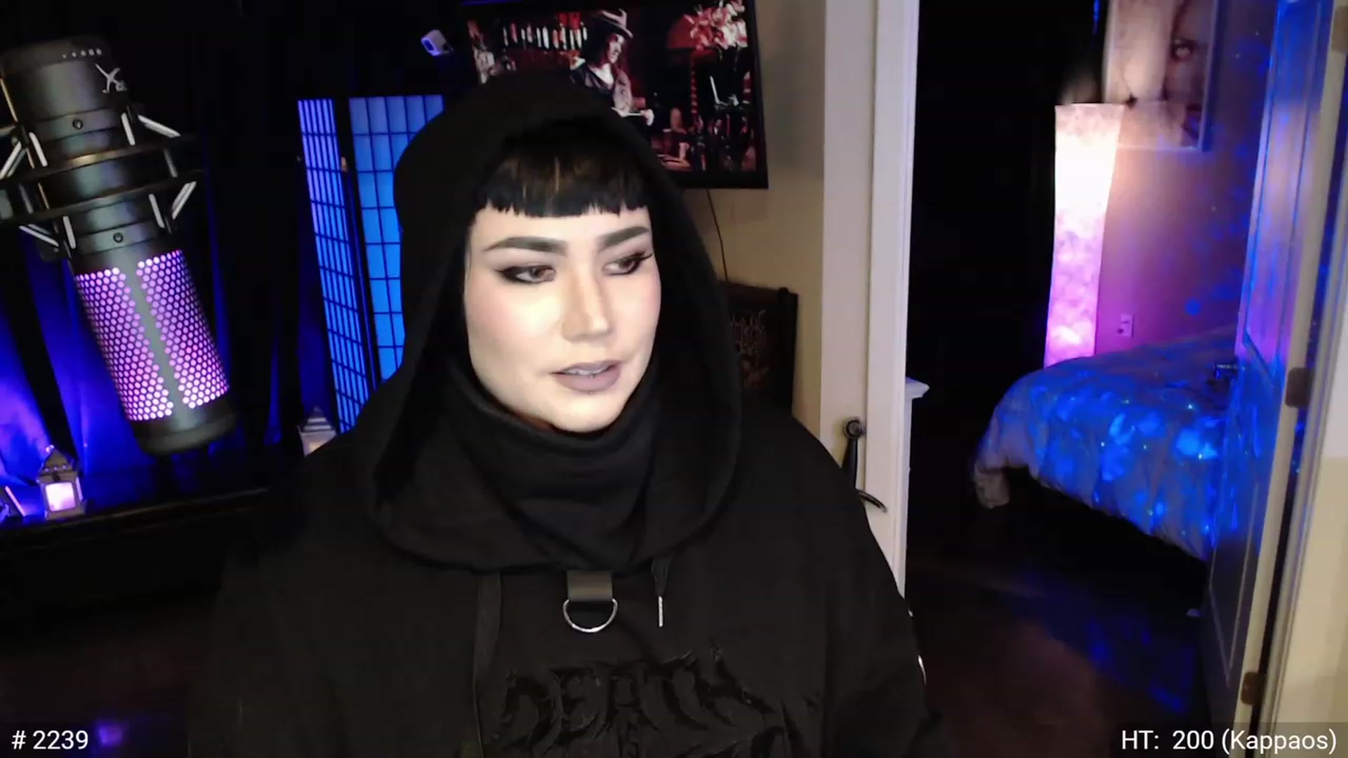 Gallery image thumbnail from QueenOfMetal's myfreecams stream on, 11/15/2022, 07:43 image 14 of 20