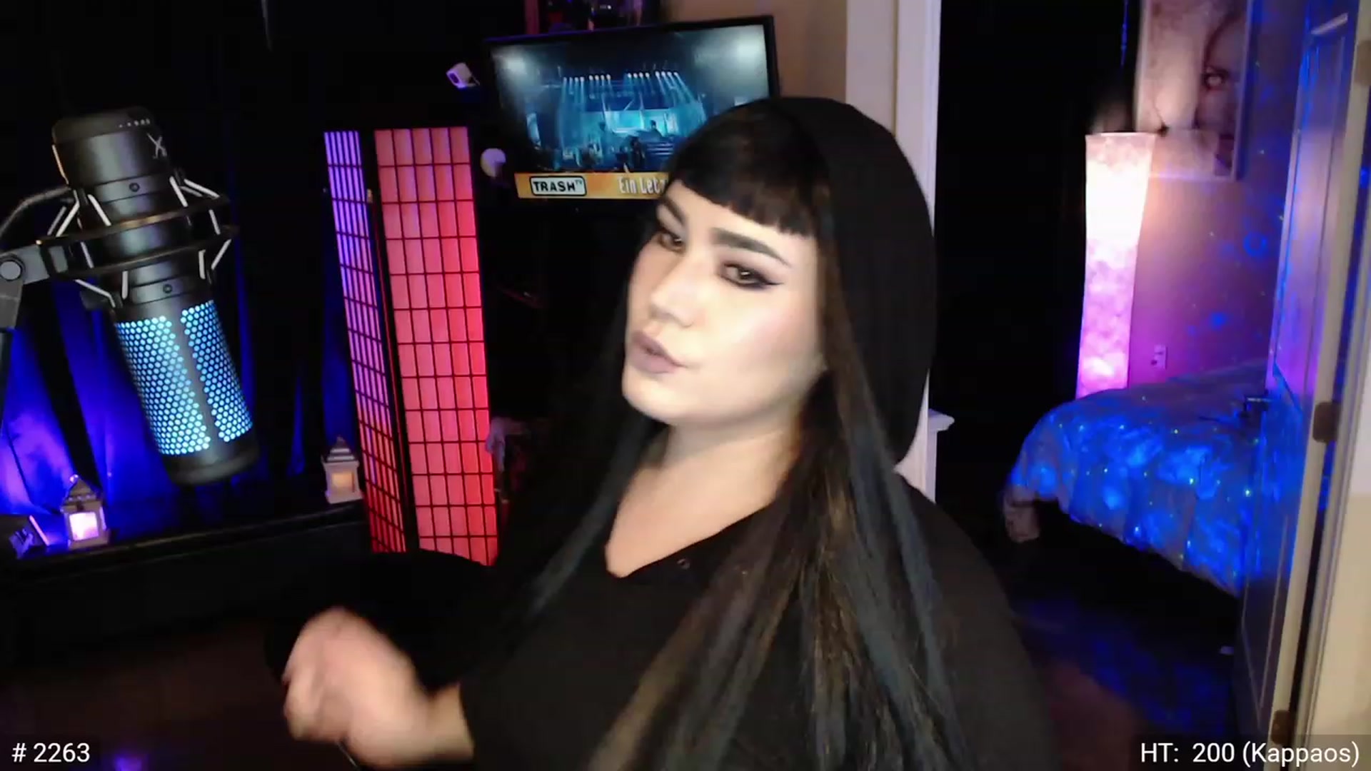 Gallery image thumbnail from QueenOfMetal's myfreecams stream on, 11/15/2022, 07:43 image 8 of 20