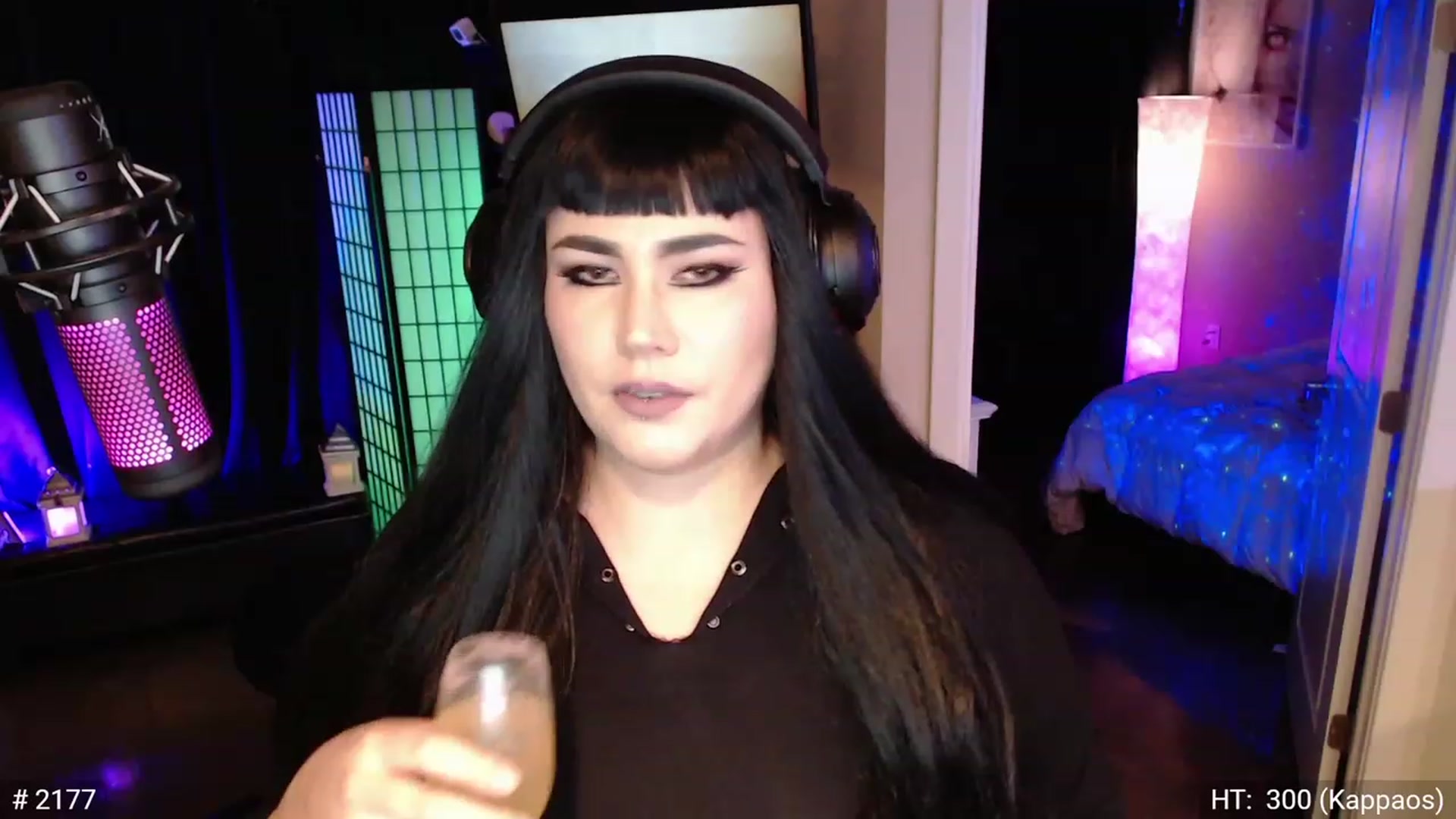 Gallery image thumbnail from QueenOfMetal's myfreecams stream on, 11/15/2022, 10:46 image 10 of 20