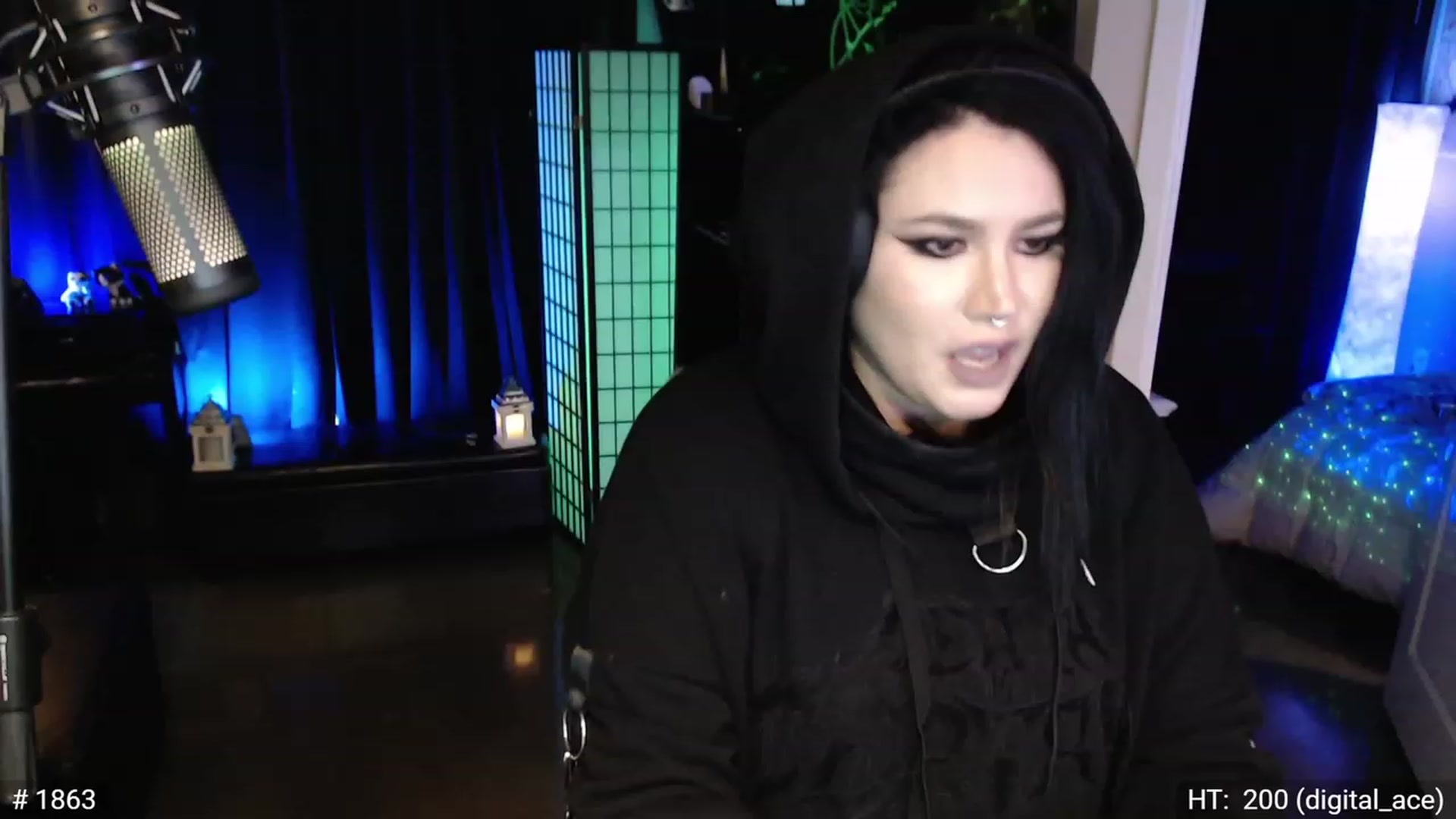Gallery image thumbnail from QueenOfMetal's myfreecams stream on, 11/17/2022, 14:25 image 4 of 20