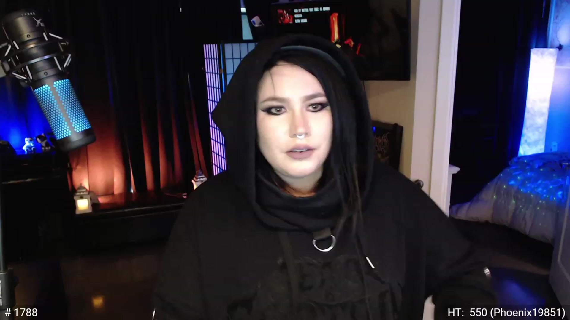 Gallery image thumbnail from QueenOfMetal's myfreecams stream on, 11/17/2022, 14:25 image 18 of 20