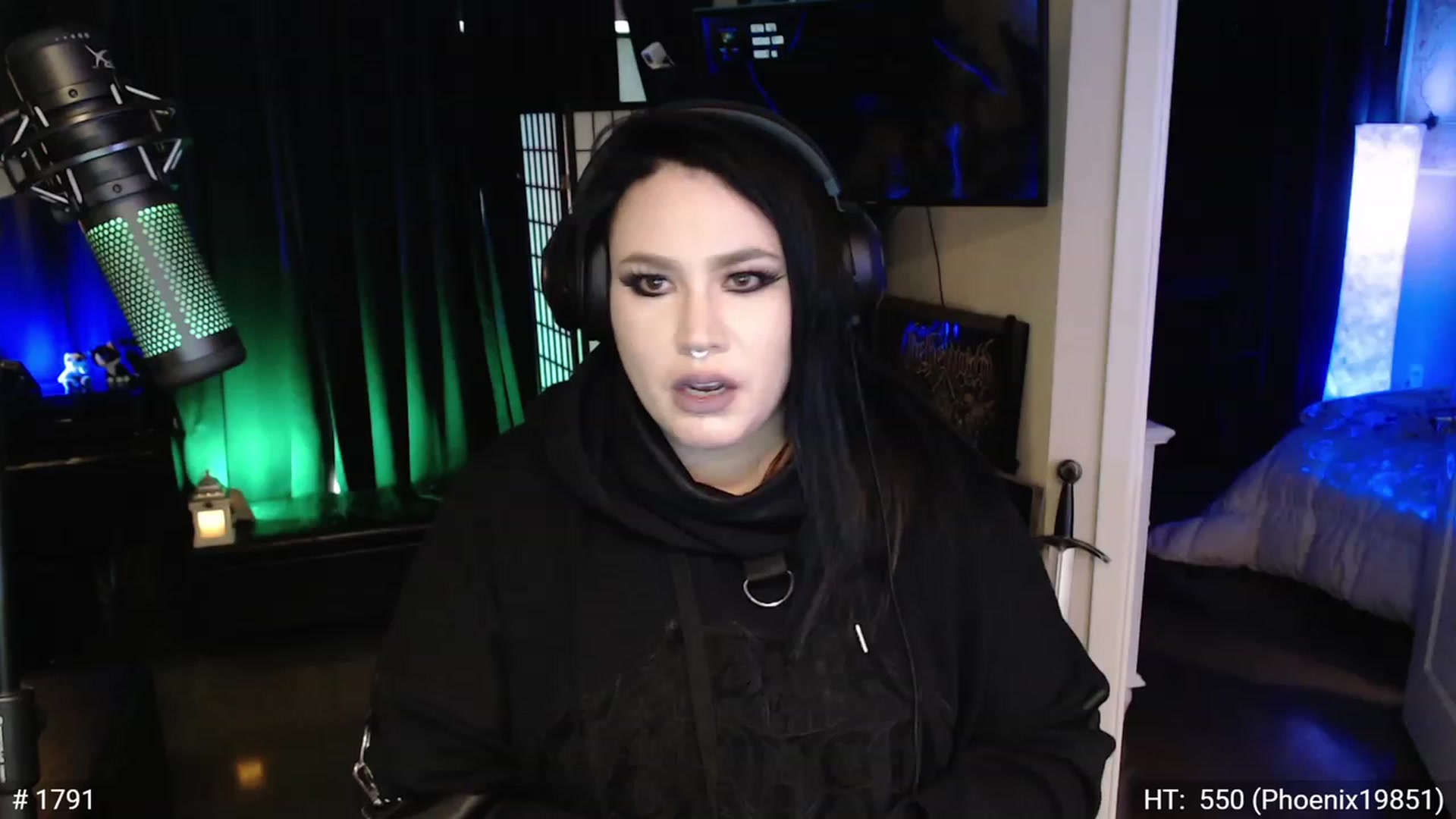 Gallery image thumbnail from QueenOfMetal's myfreecams stream on, 11/17/2022, 14:47 image 11 of 20