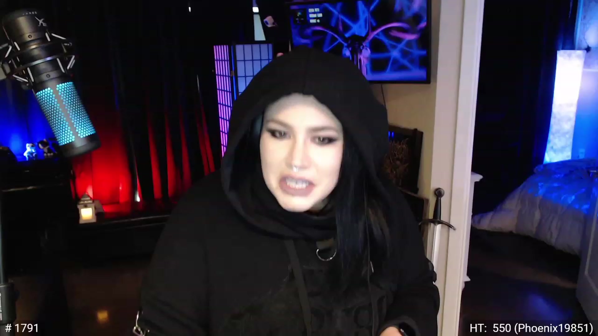 Gallery image thumbnail from QueenOfMetal's myfreecams stream on, 11/17/2022, 14:47 image 12 of 20