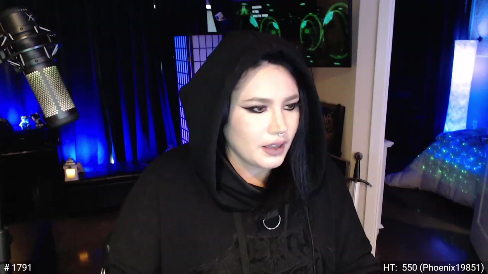 Gallery image thumbnail from QueenOfMetal's myfreecams stream on, 11/17/2022, 14:47 image 17 of 20