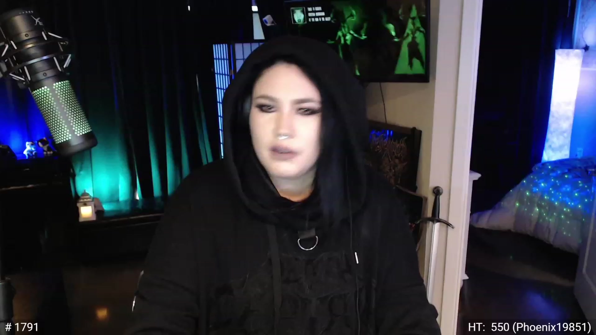 Gallery image thumbnail from QueenOfMetal's myfreecams stream on, 11/17/2022, 14:47 image 19 of 20