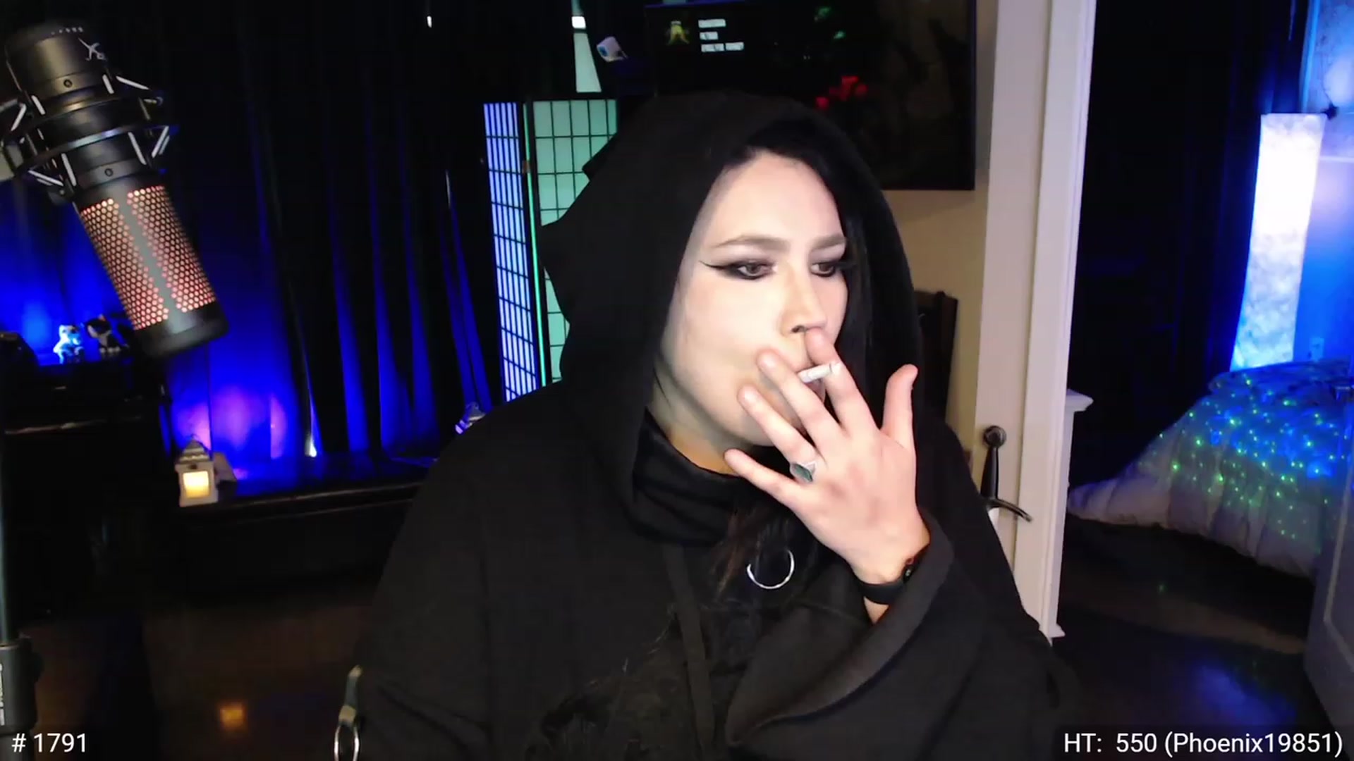 Gallery image thumbnail from QueenOfMetal's myfreecams stream on, 11/17/2022, 14:47 image 16 of 20