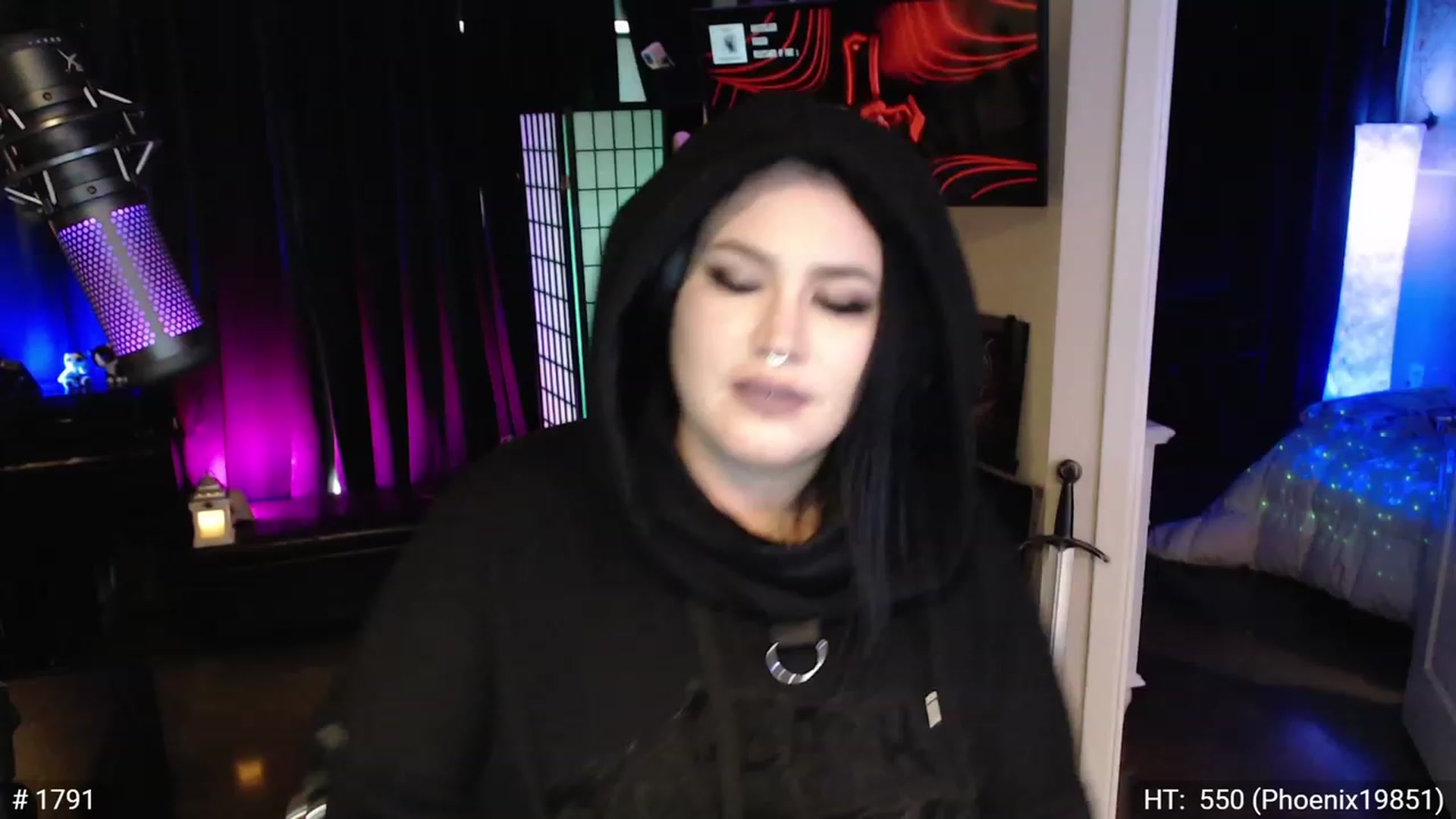 Gallery image thumbnail from QueenOfMetal's myfreecams stream on, 11/17/2022, 15:39 image 2 of 20