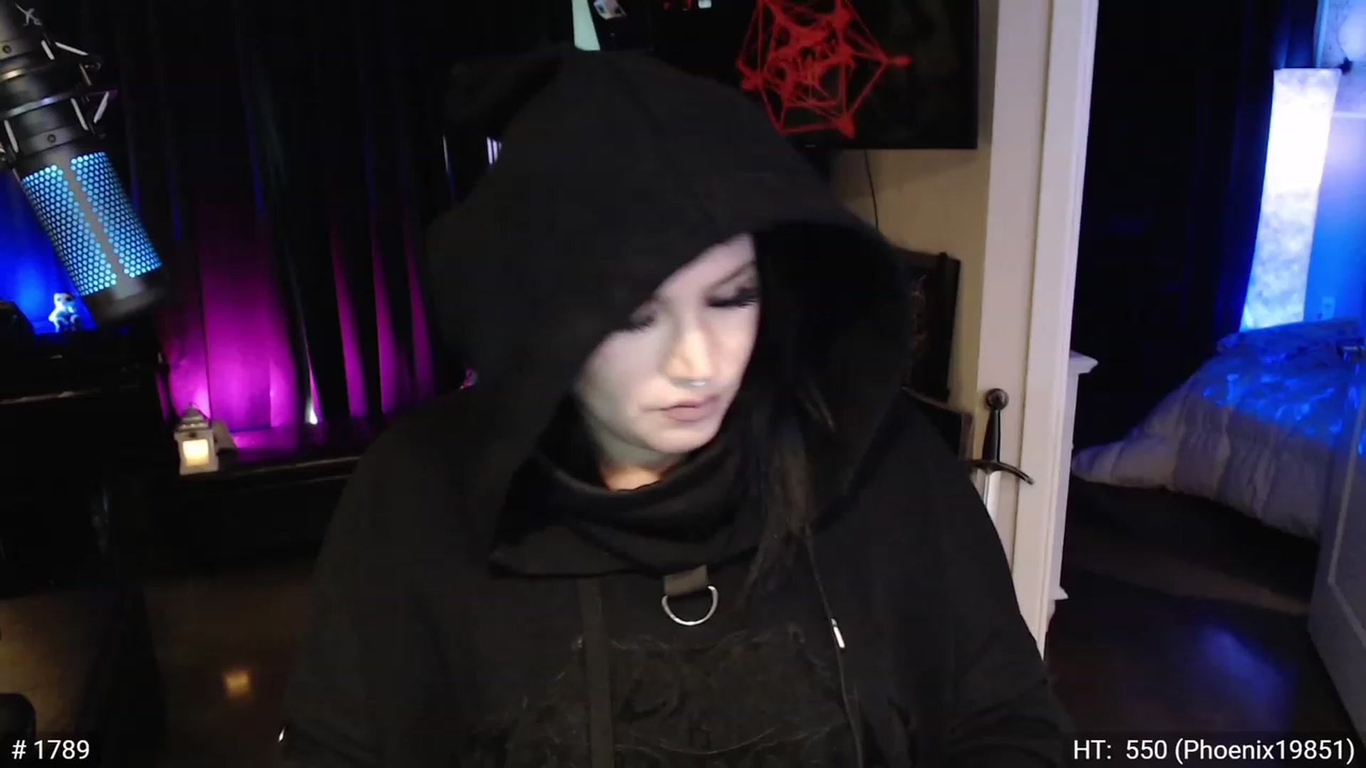 Gallery image thumbnail from QueenOfMetal's myfreecams stream on, 11/17/2022, 15:39 image 11 of 20