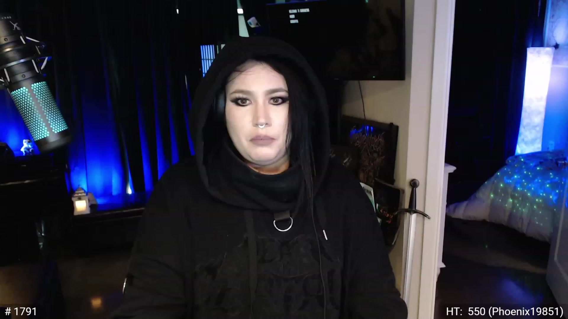Gallery image thumbnail from QueenOfMetal's myfreecams stream on, 11/17/2022, 15:39 image 20 of 20