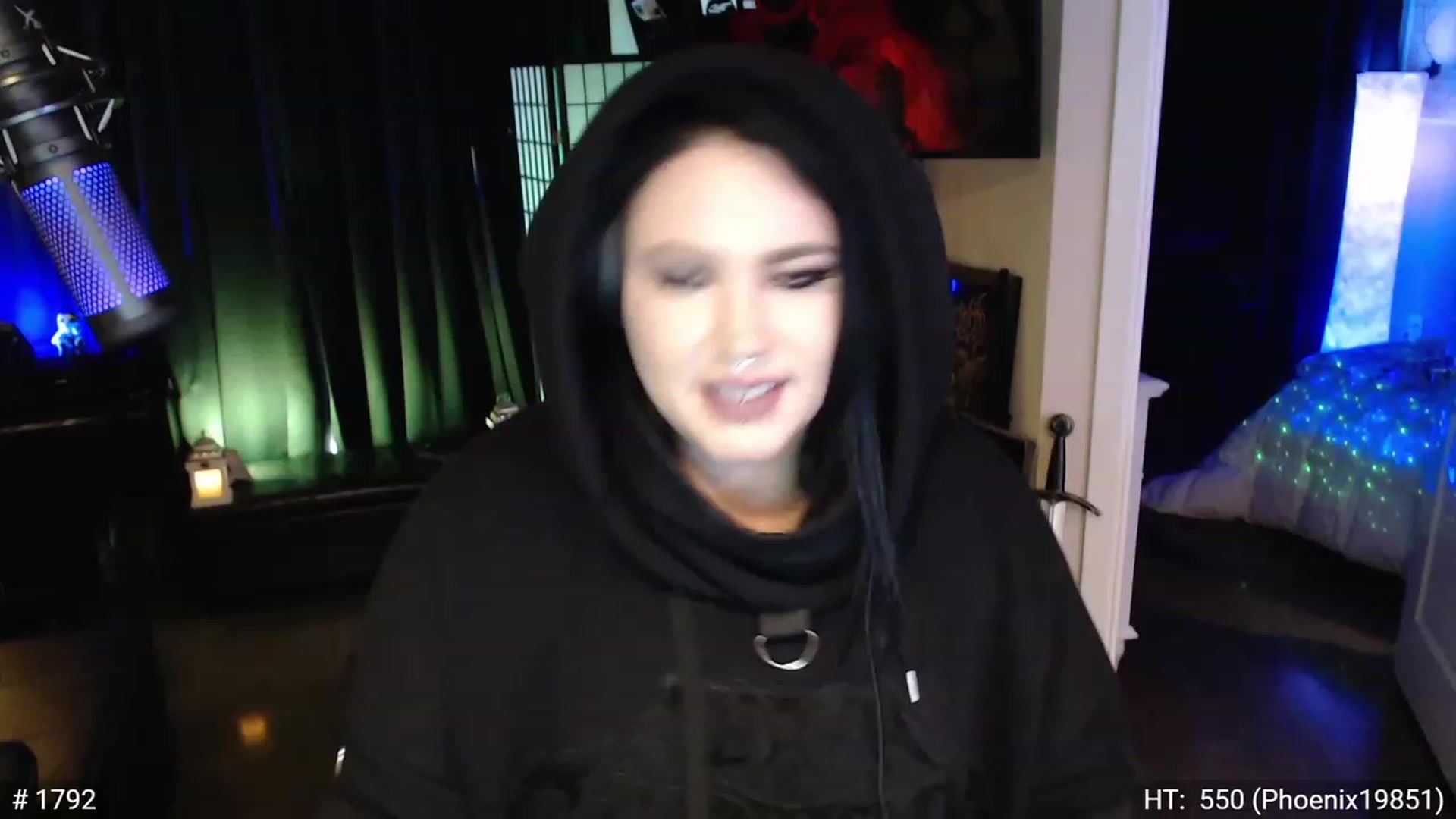 Gallery image thumbnail from QueenOfMetal's myfreecams stream on, 11/17/2022, 15:39 image 5 of 20