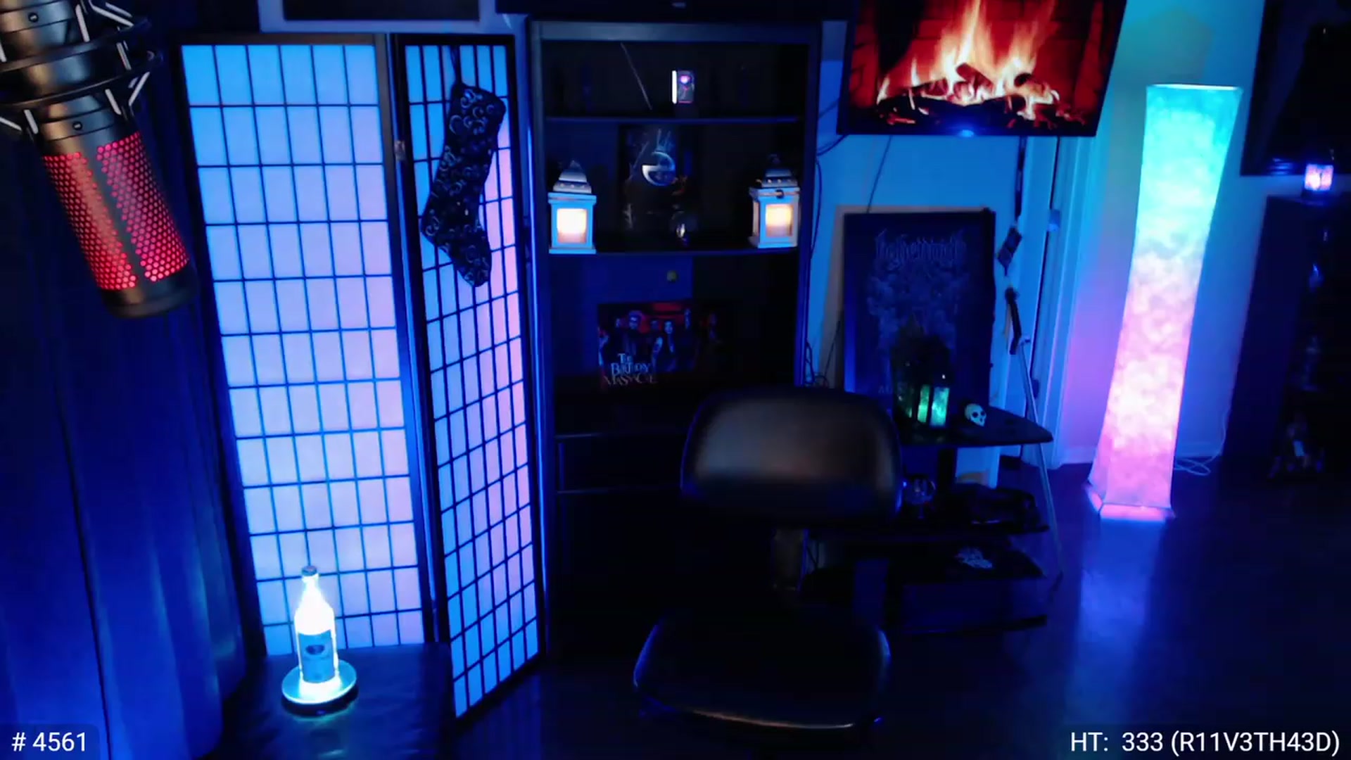 Gallery image thumbnail from QueenOfMetal's myfreecams stream on, 12/25/2022, 11:26 image 8 of 20