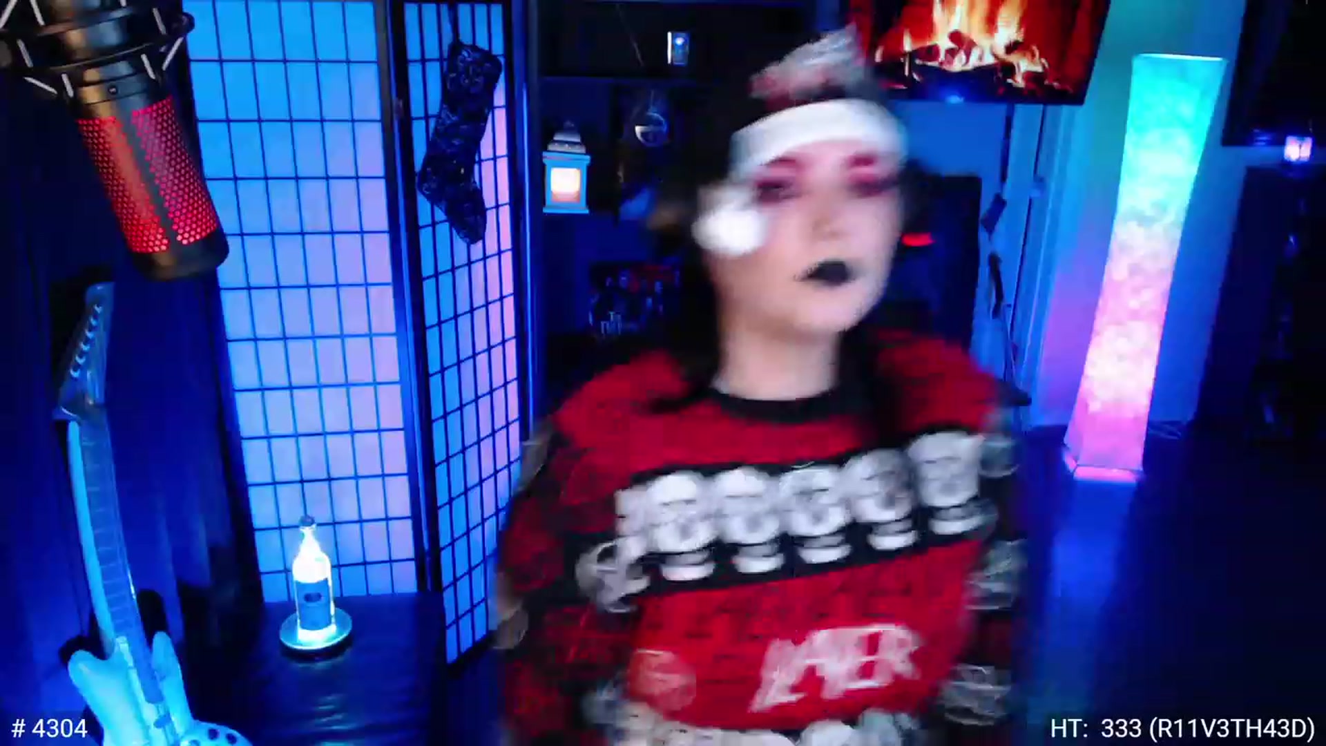 Gallery image thumbnail from QueenOfMetal's myfreecams stream on, 12/25/2022, 11:26 image 19 of 20