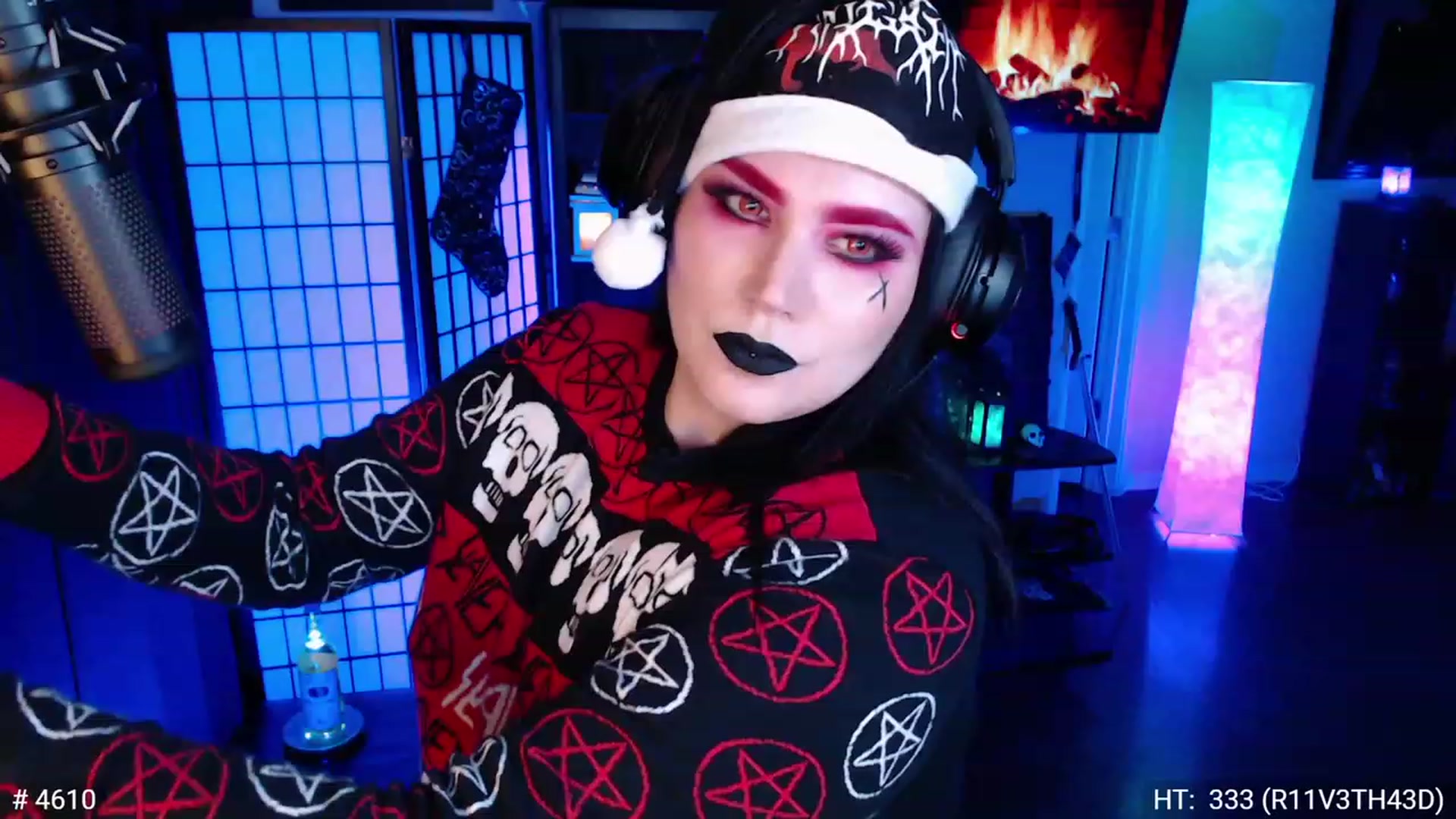 Gallery image thumbnail from QueenOfMetal's myfreecams stream on, 12/25/2022, 11:26 image 2 of 20