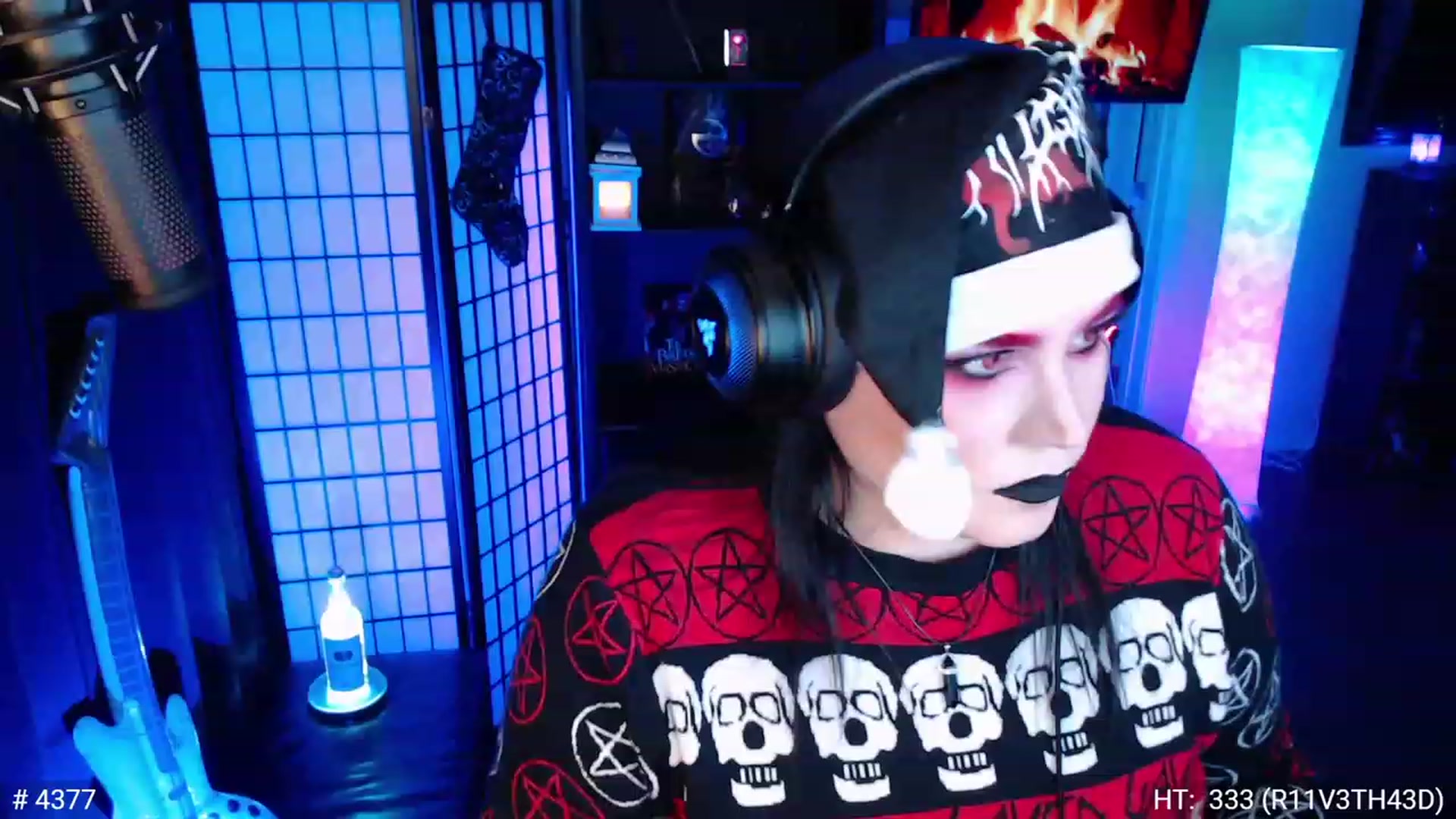 Gallery image thumbnail from QueenOfMetal's myfreecams stream on, 12/25/2022, 11:26 image 15 of 20