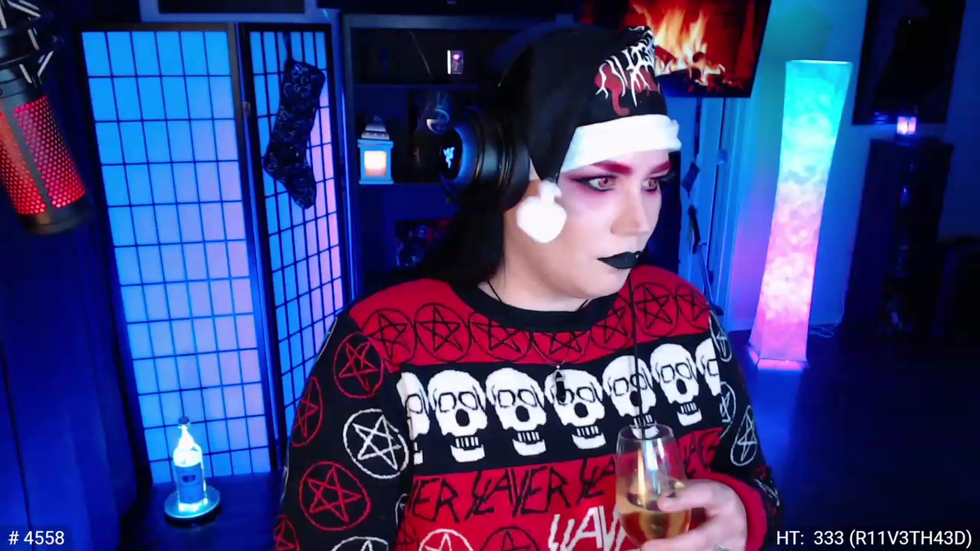 Gallery image thumbnail from QueenOfMetal's myfreecams stream on, 12/25/2022, 11:26 image 4 of 20