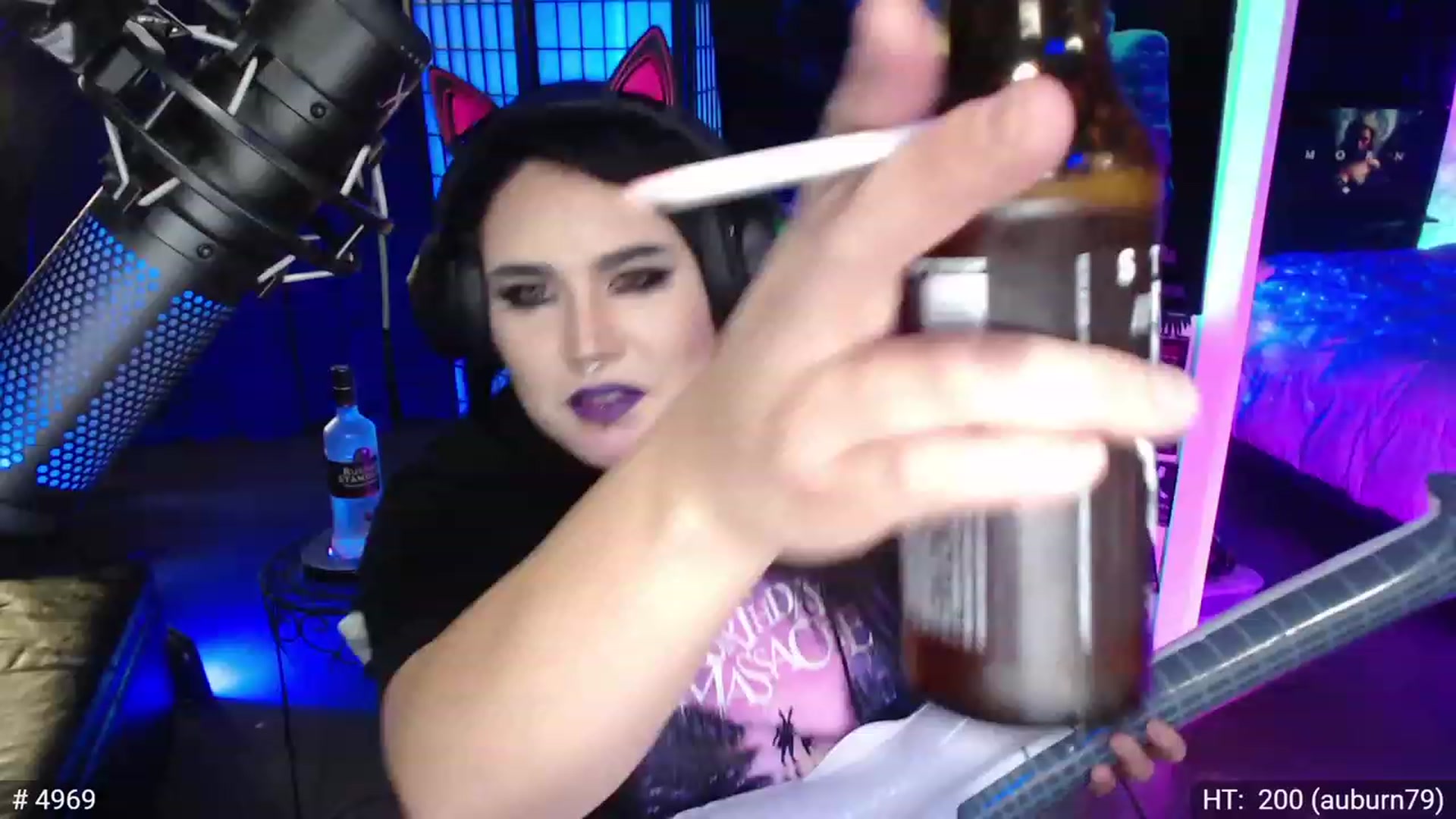 Gallery image thumbnail from QueenOfMetal's myfreecams stream on, 07/20/2023, 13:30 image 4 of 20