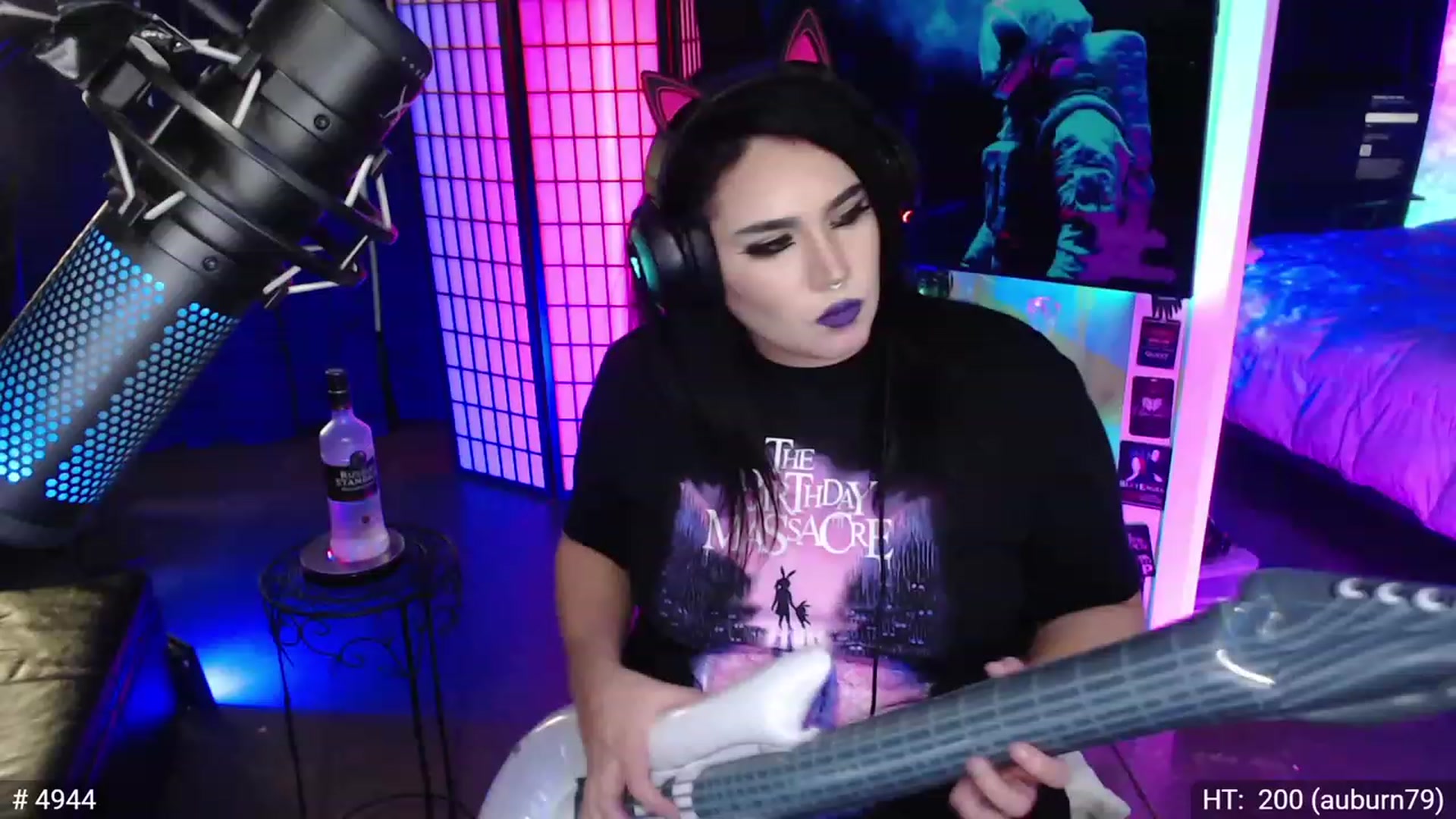 Gallery image thumbnail from QueenOfMetal's myfreecams stream on, 07/20/2023, 13:30 image 11 of 20