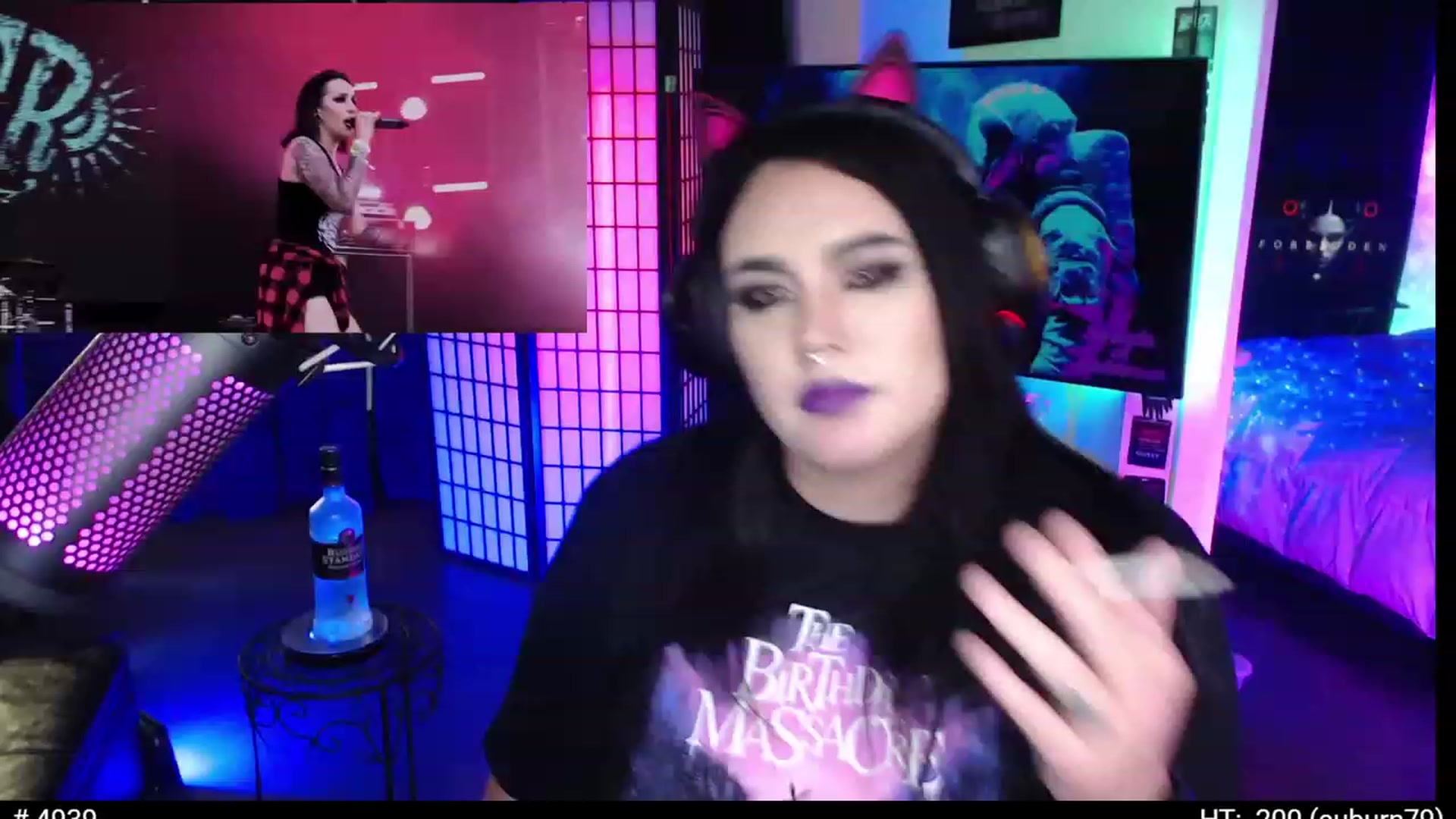 Gallery image thumbnail from QueenOfMetal's myfreecams stream on, 07/20/2023, 16:11 image 1 of 20