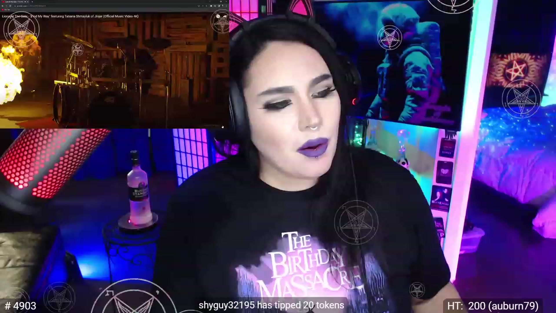 Gallery image thumbnail from QueenOfMetal's myfreecams stream on, 07/20/2023, 16:11 image 4 of 20
